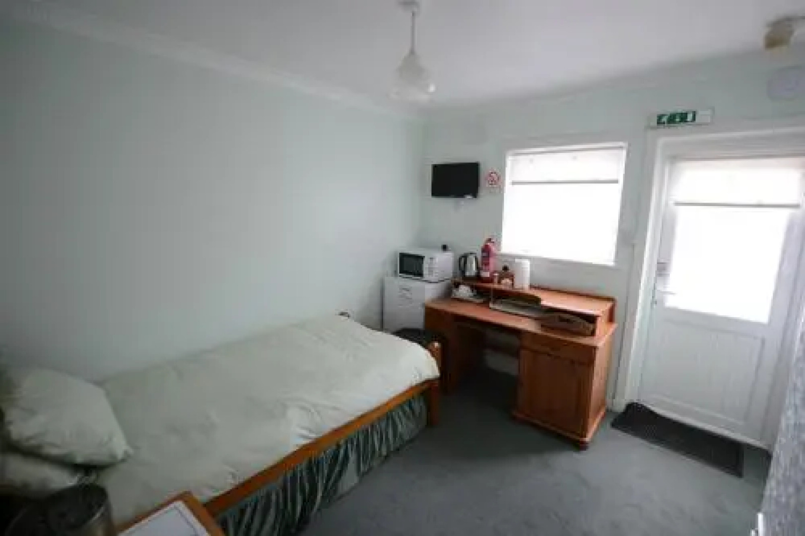 Torr House Premium Budget Central Hotel