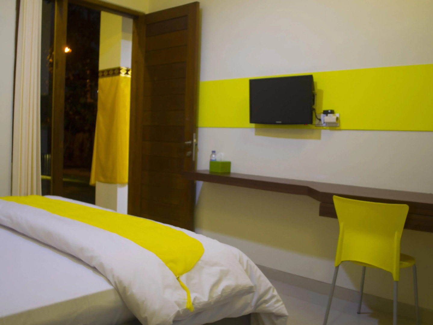 De Lemon Gatsu Hotel