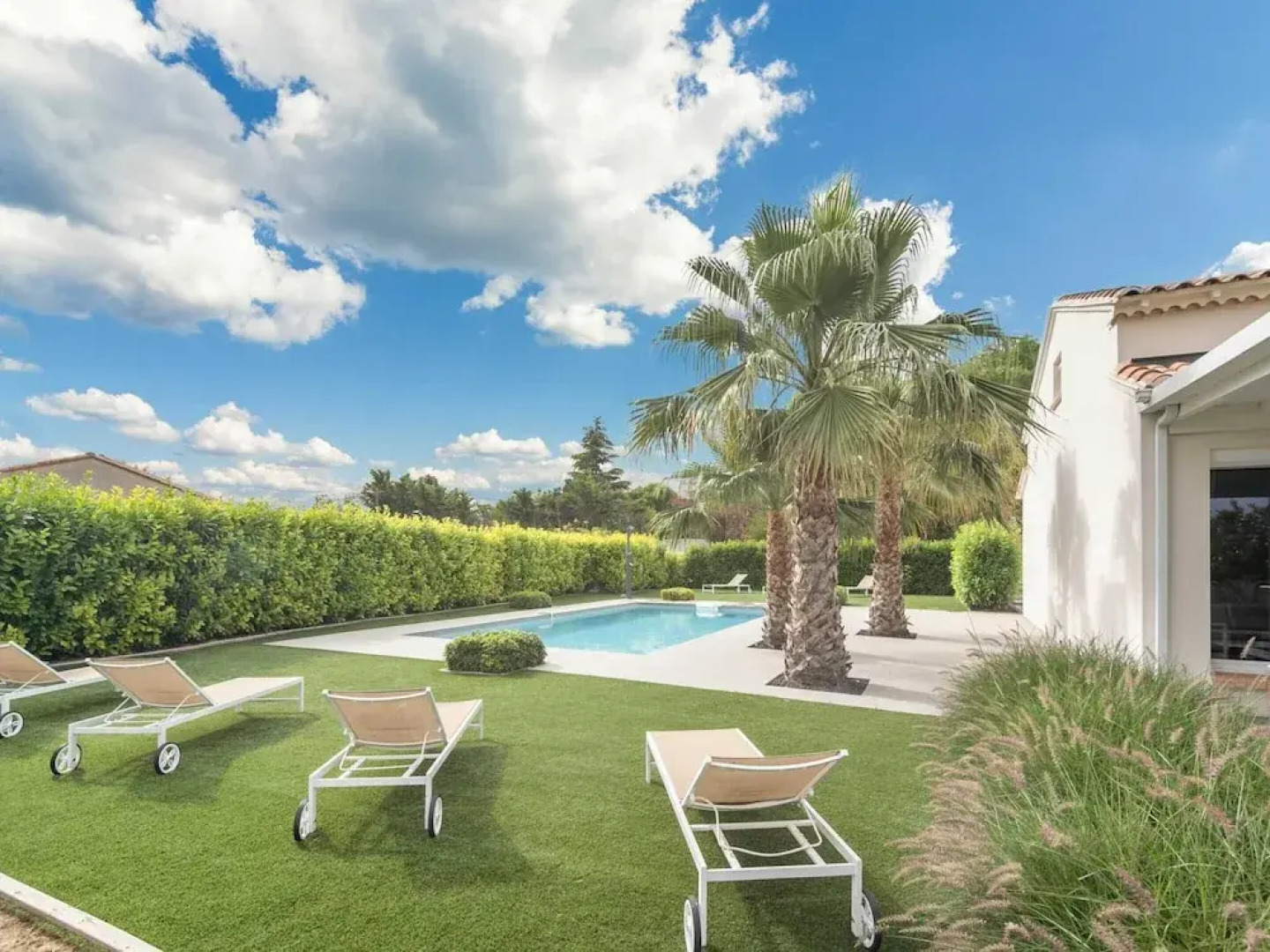 Villa w/ Palm Trees & Pool