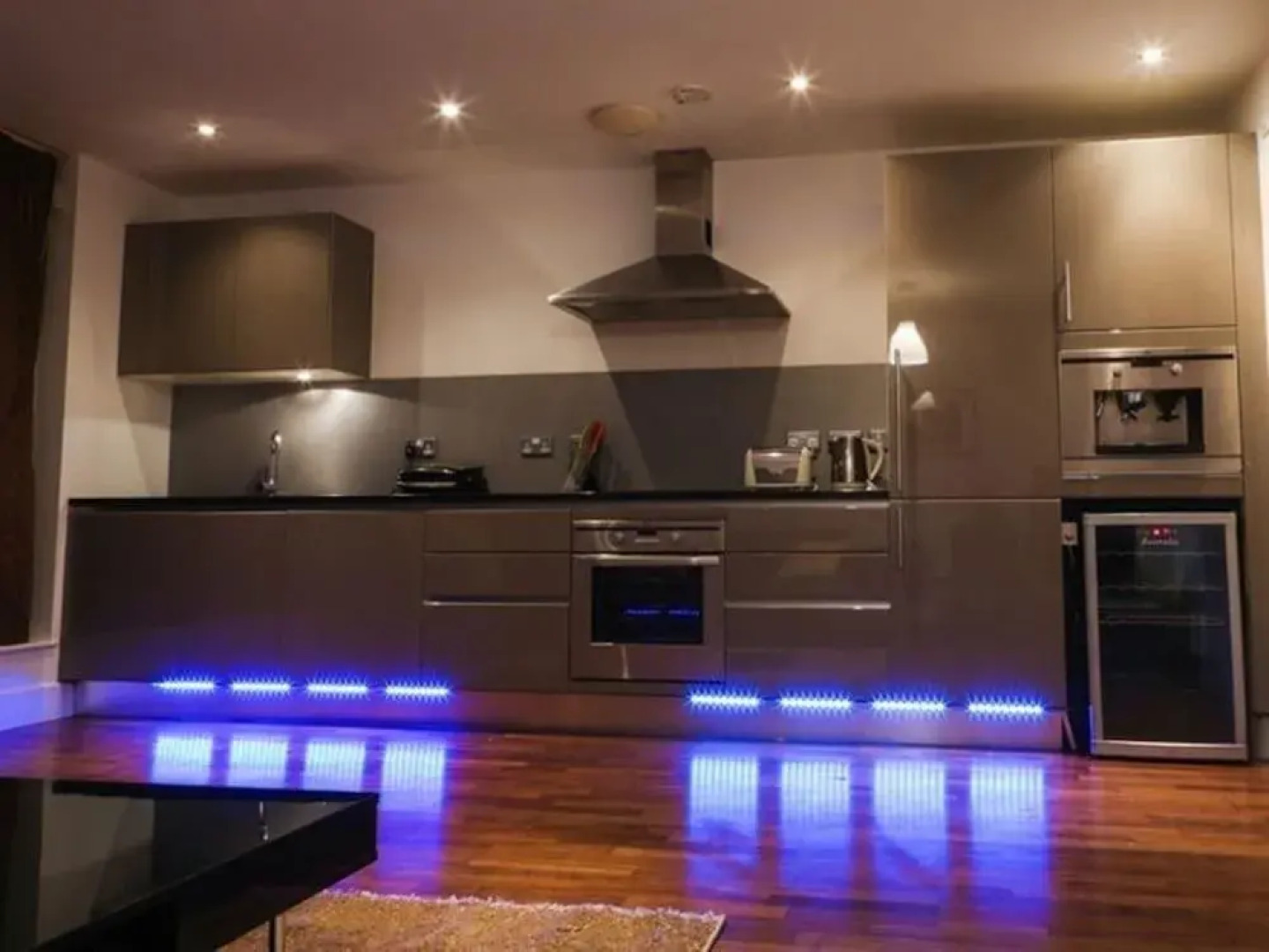 Alexander Apartments Limesquare