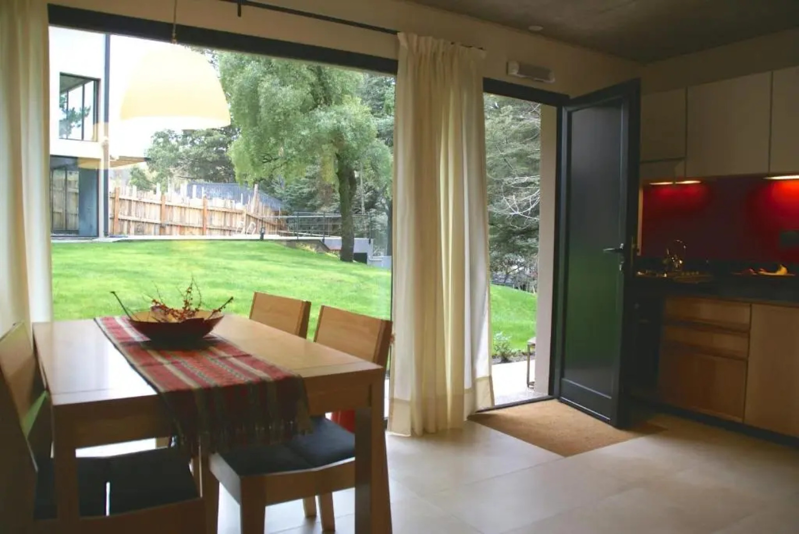 El Oasis Apart Hotel