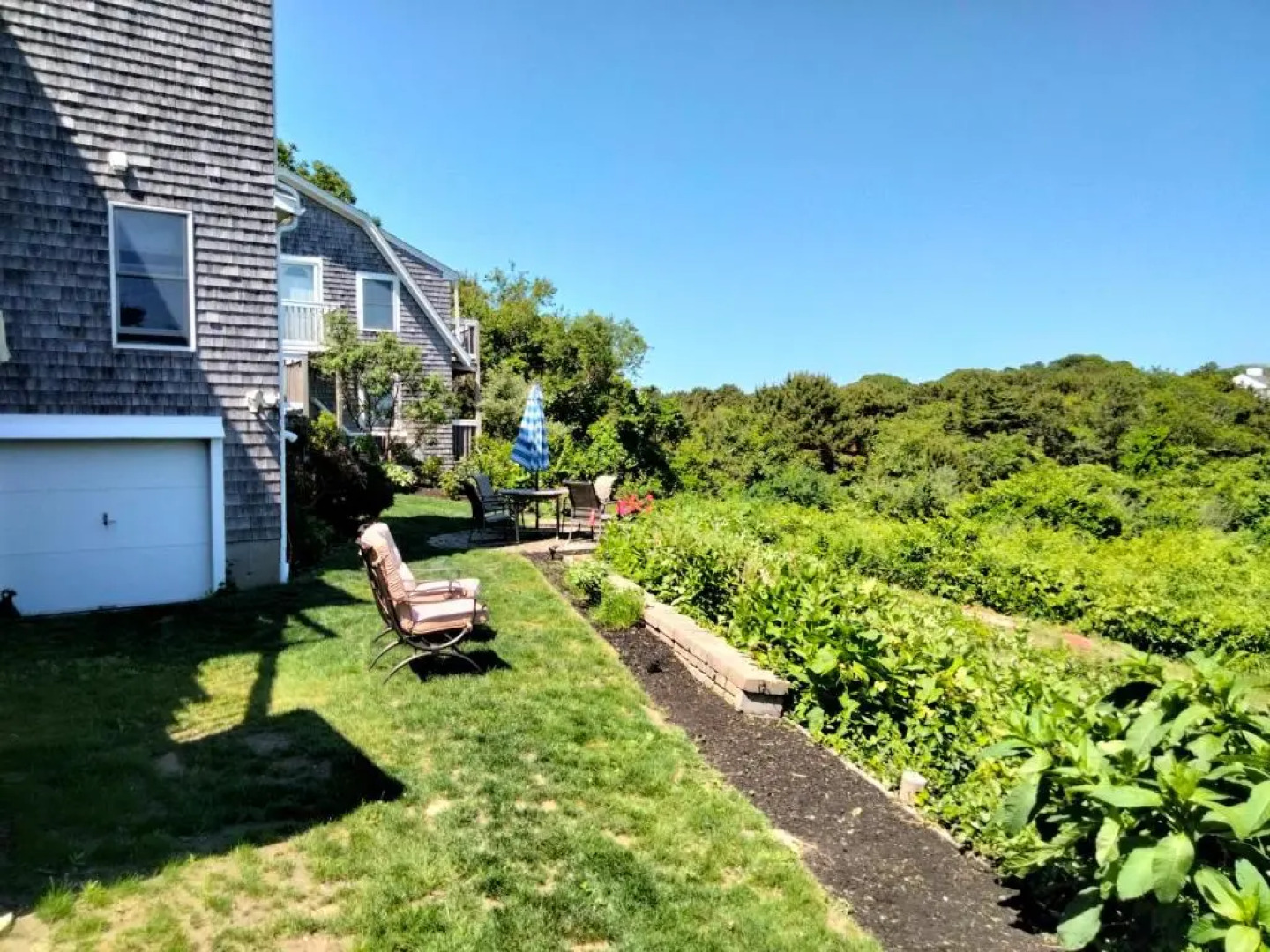 An English Garden Bed & Breakfast