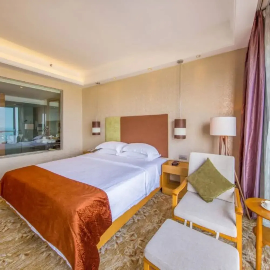 Days Hotel & Suites Yangjiang
