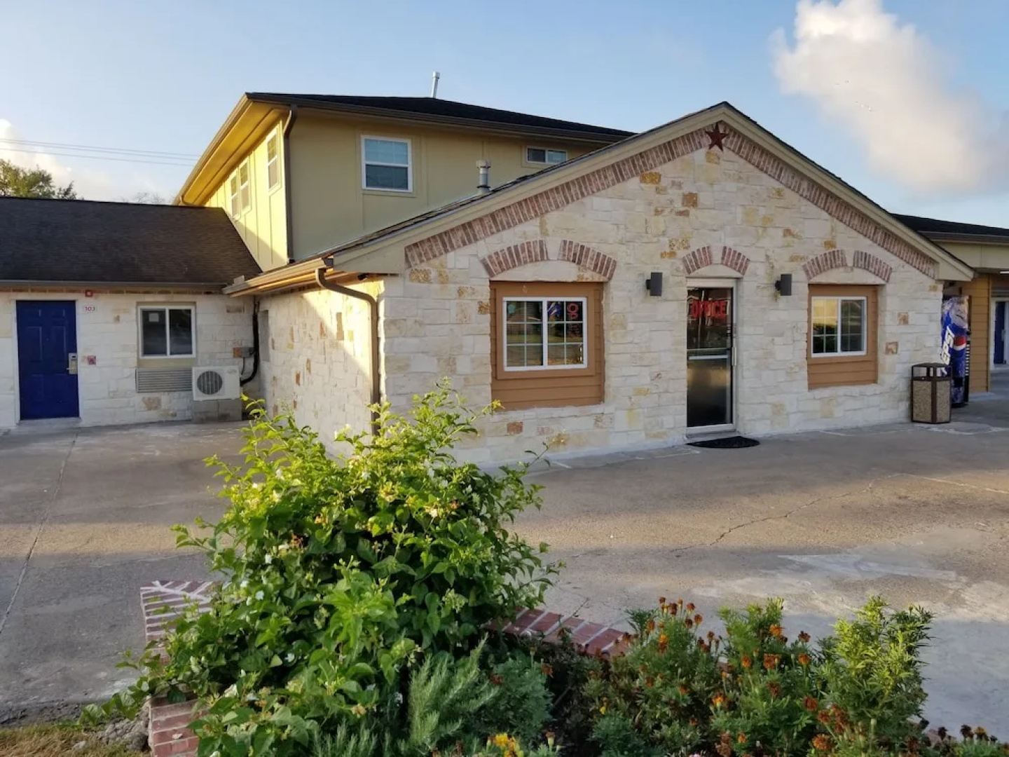 Lone Star Inn by FairBridge