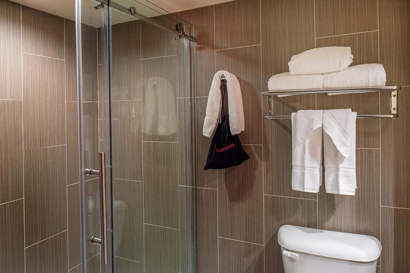 HoteLumiere at the Arch - A Caesars Rewards Destination