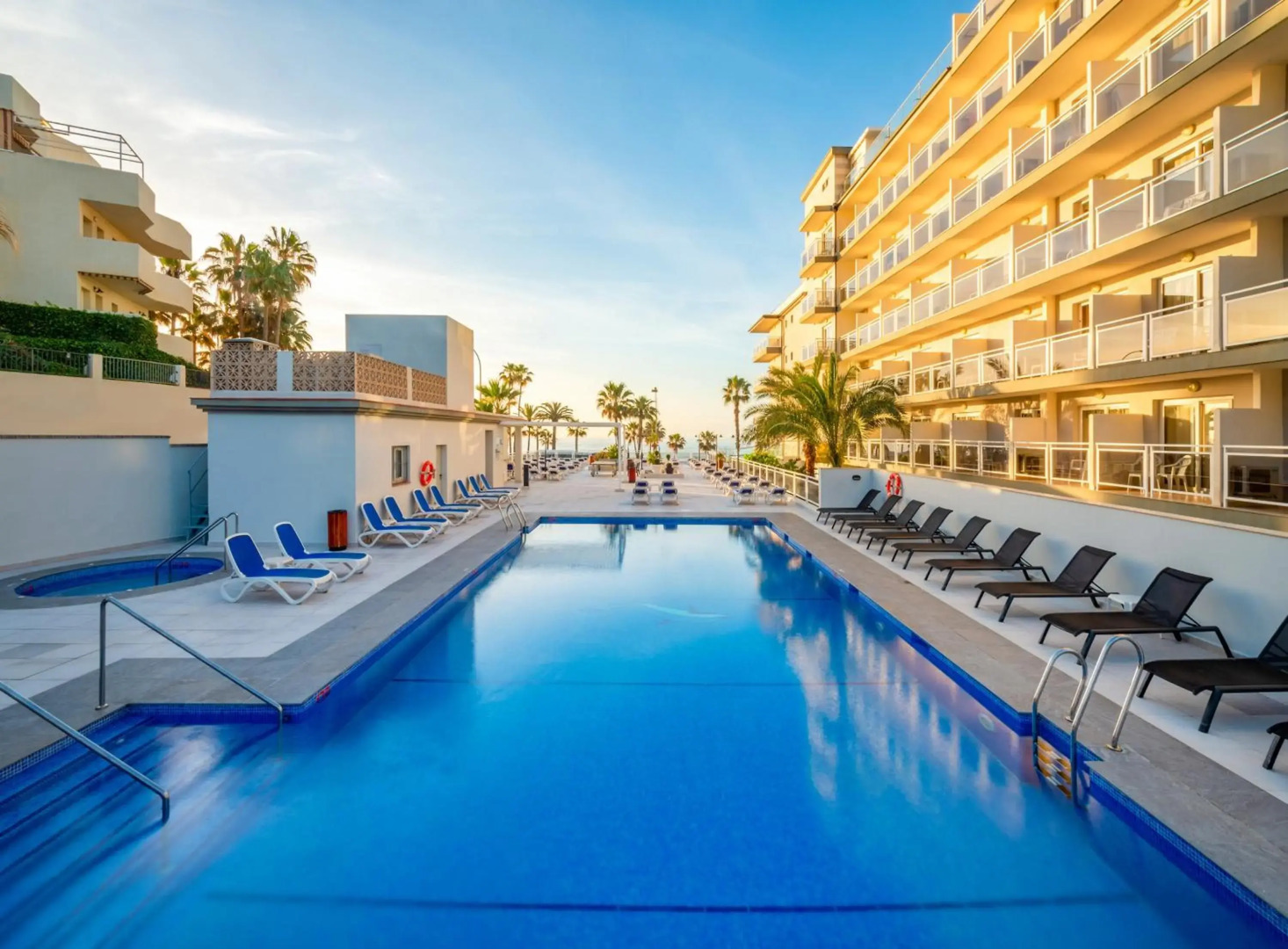 Hotel Las Arenas, Affiliated by Meliá