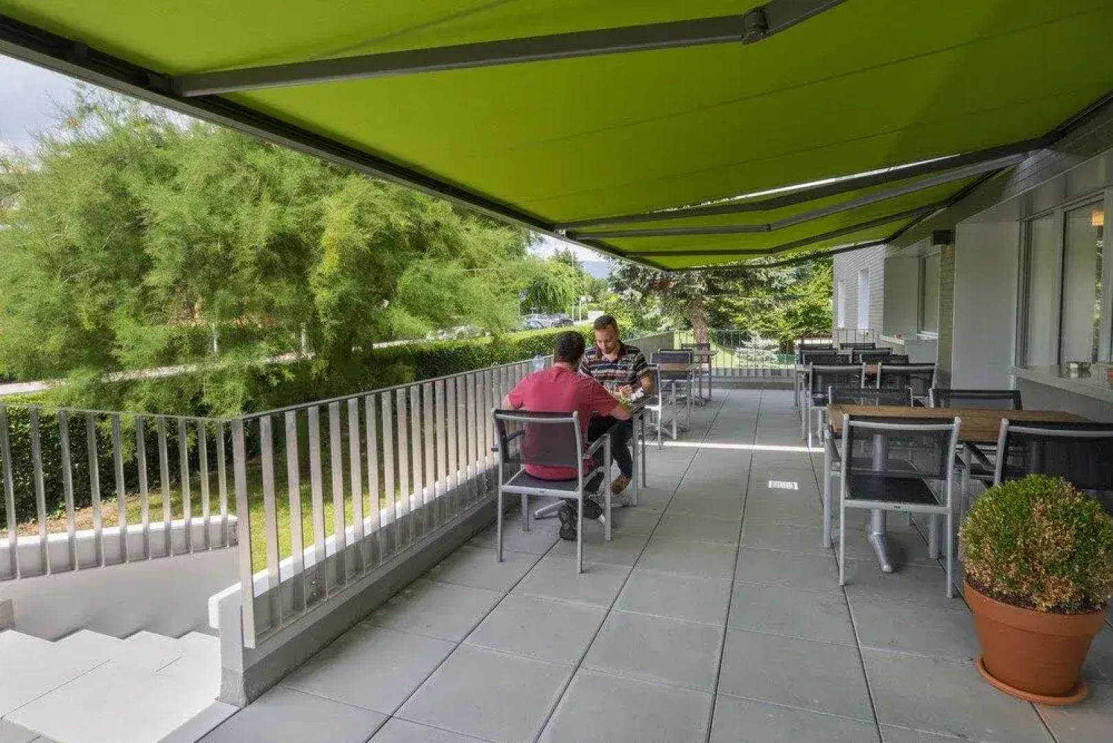 Nyon Hostel