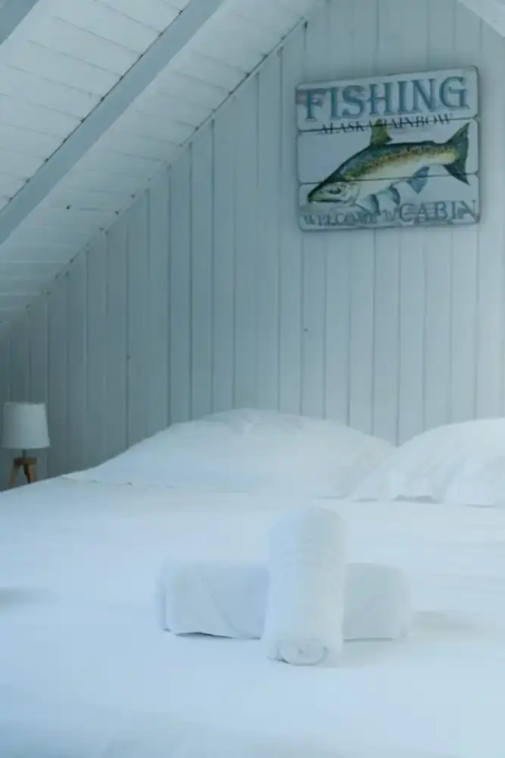 Small Cocoon for 2 by the sea