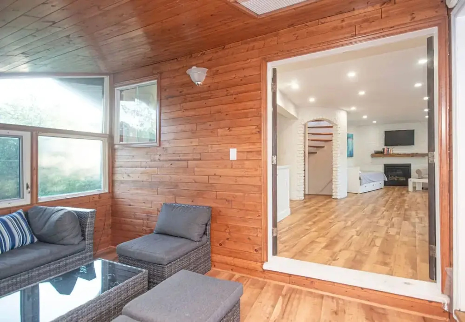 Lakeside 4BR Cottage in Bailieboro w BBQ Grill