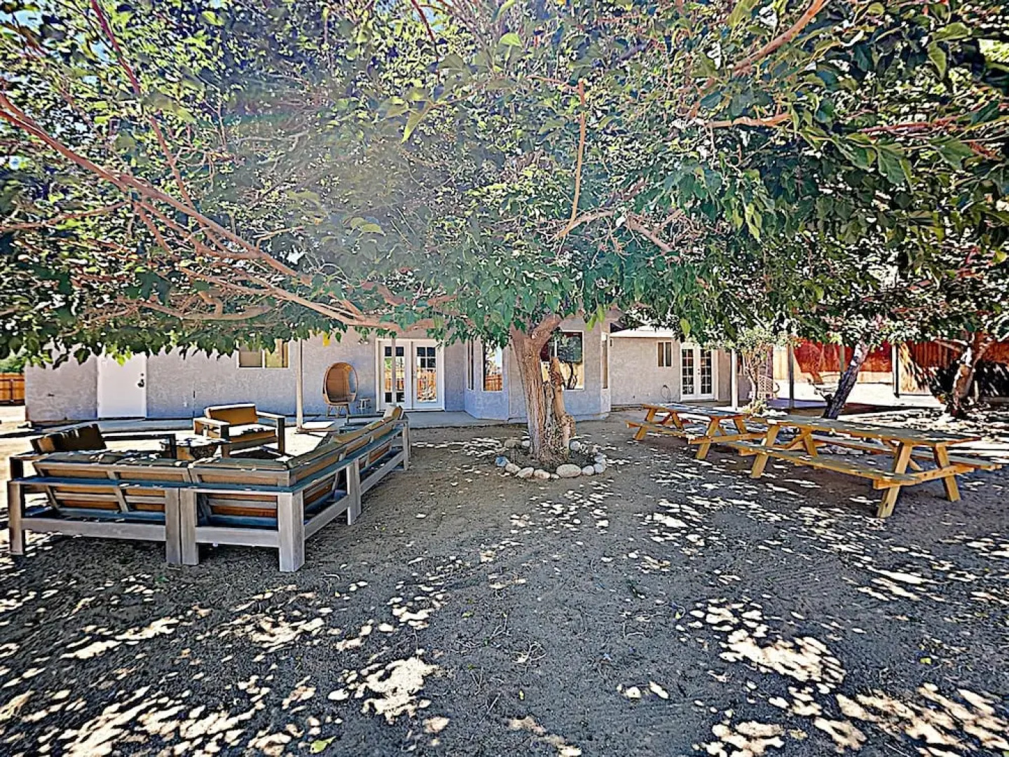 Rawhide Ranch - Walk To Pappy And Harriet's With Hot Tub! 3 Bedroom Home by RedAwning