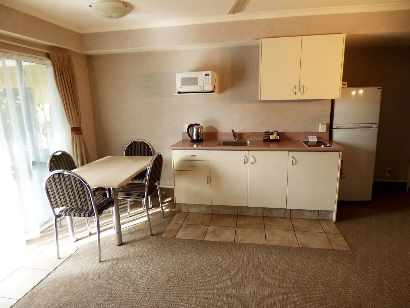 Deco City Motor Lodge