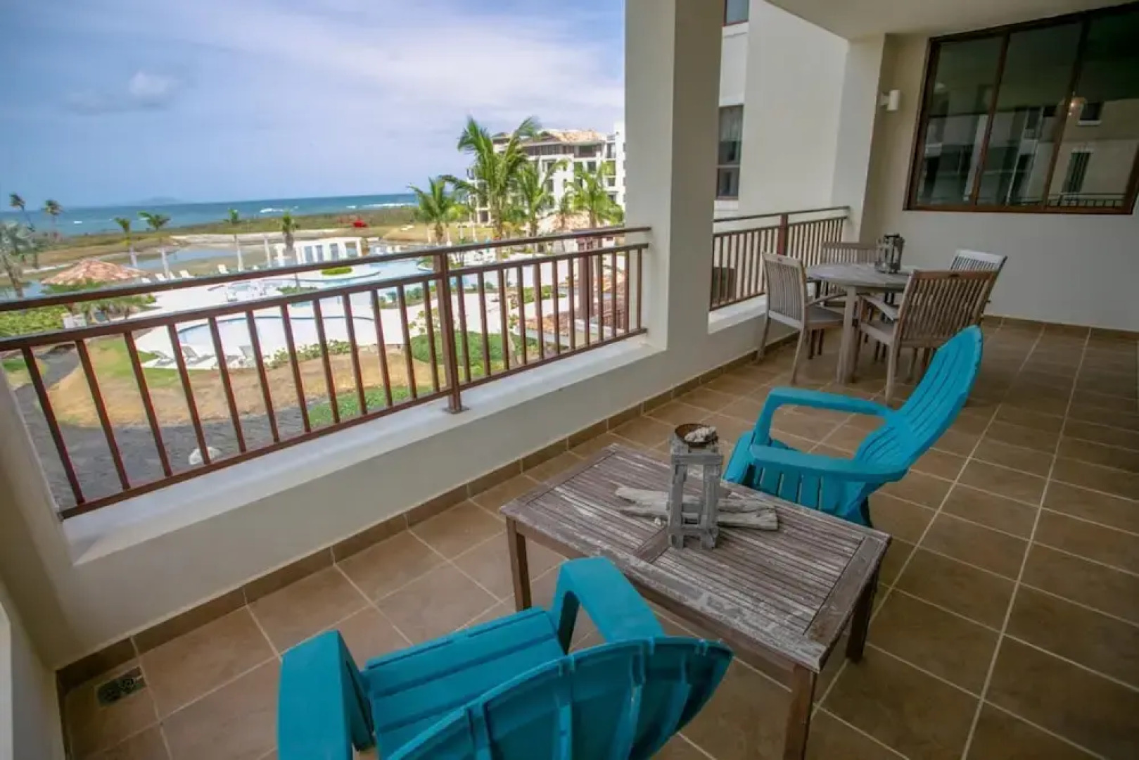 Impressive 2 Bedroom Luxurious Ocean View Apartment at Exclusive Solarea Complex