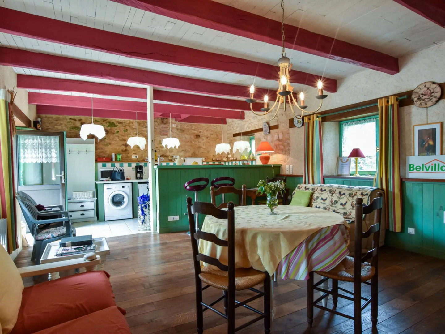 Cosy holiday home with terrace and garden near Quimperlé.