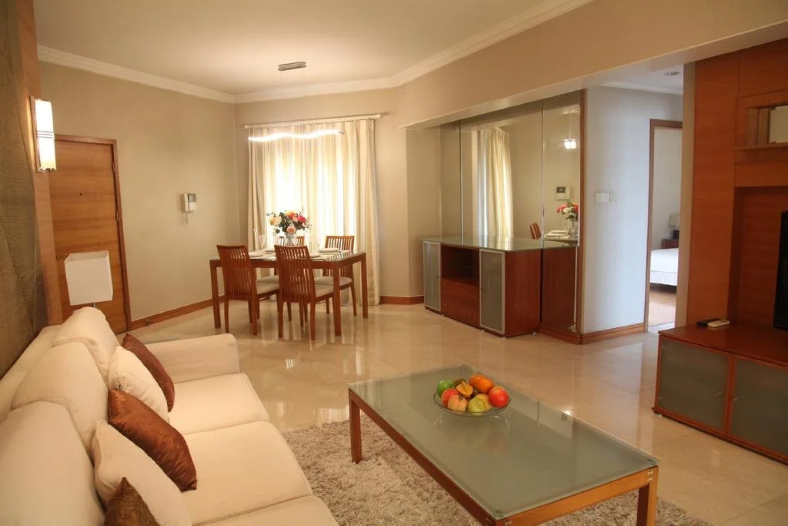 Justin Court Hotel