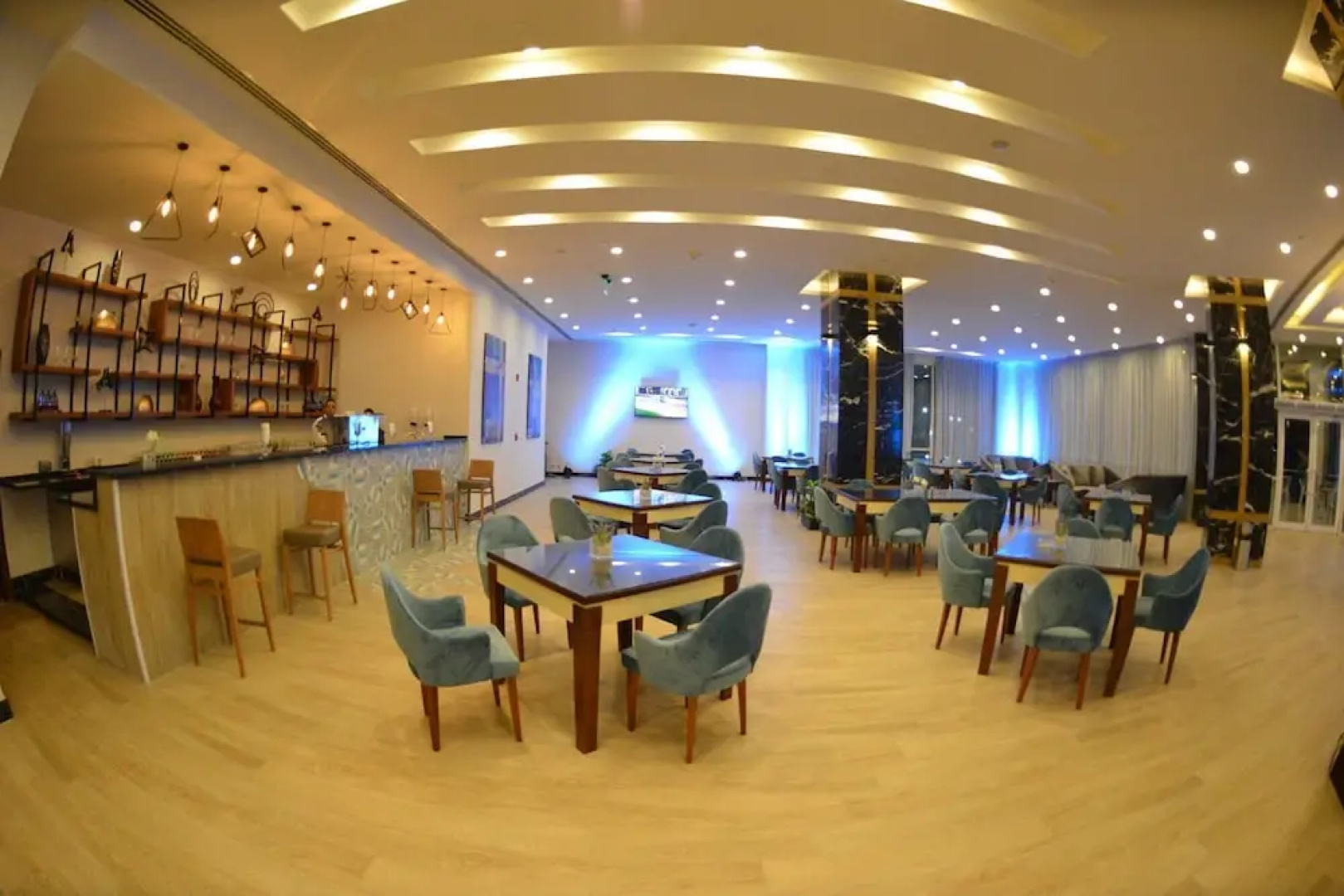 Golden jewel hotel