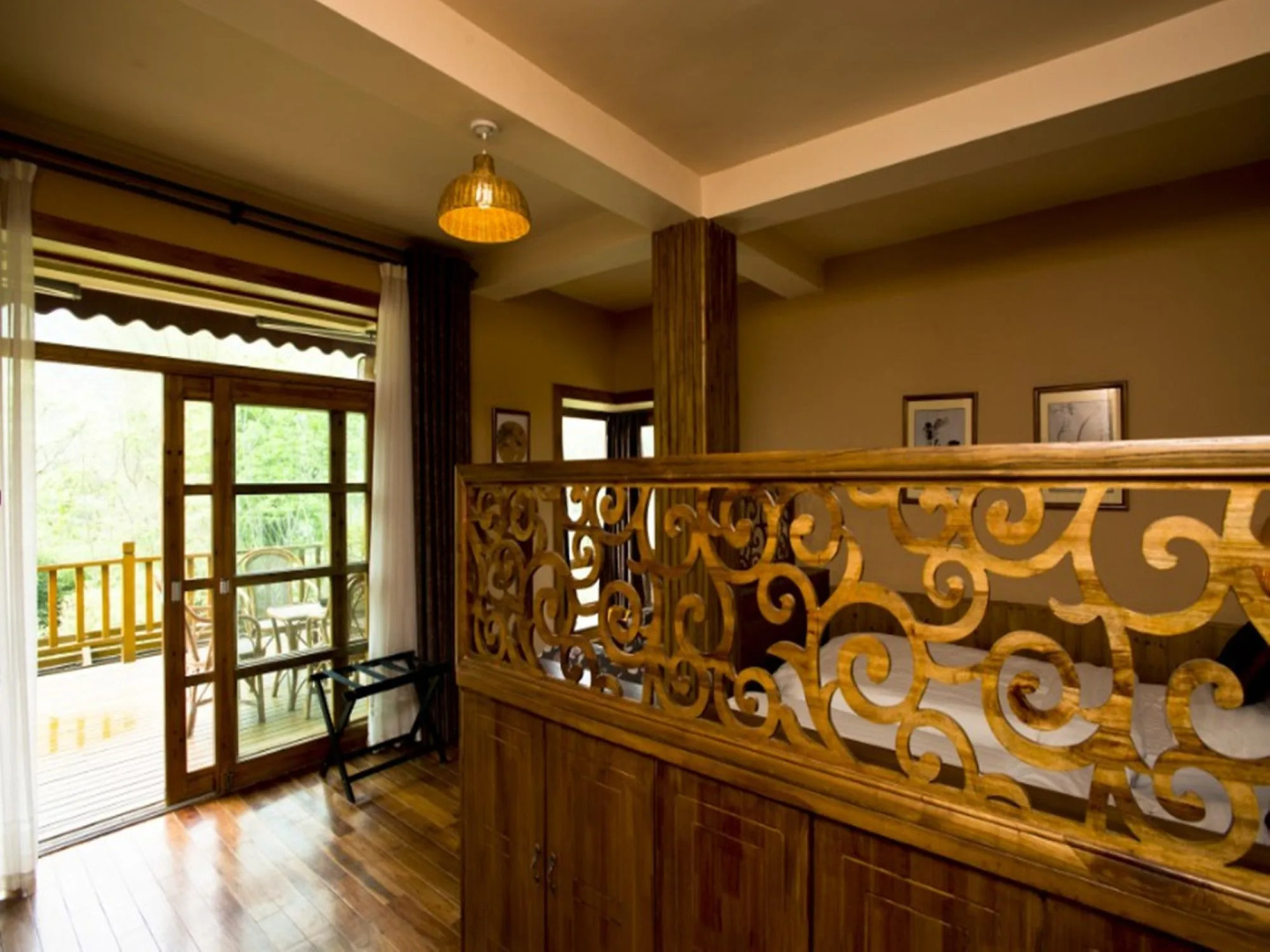 Yangshuo Moondance Hotel