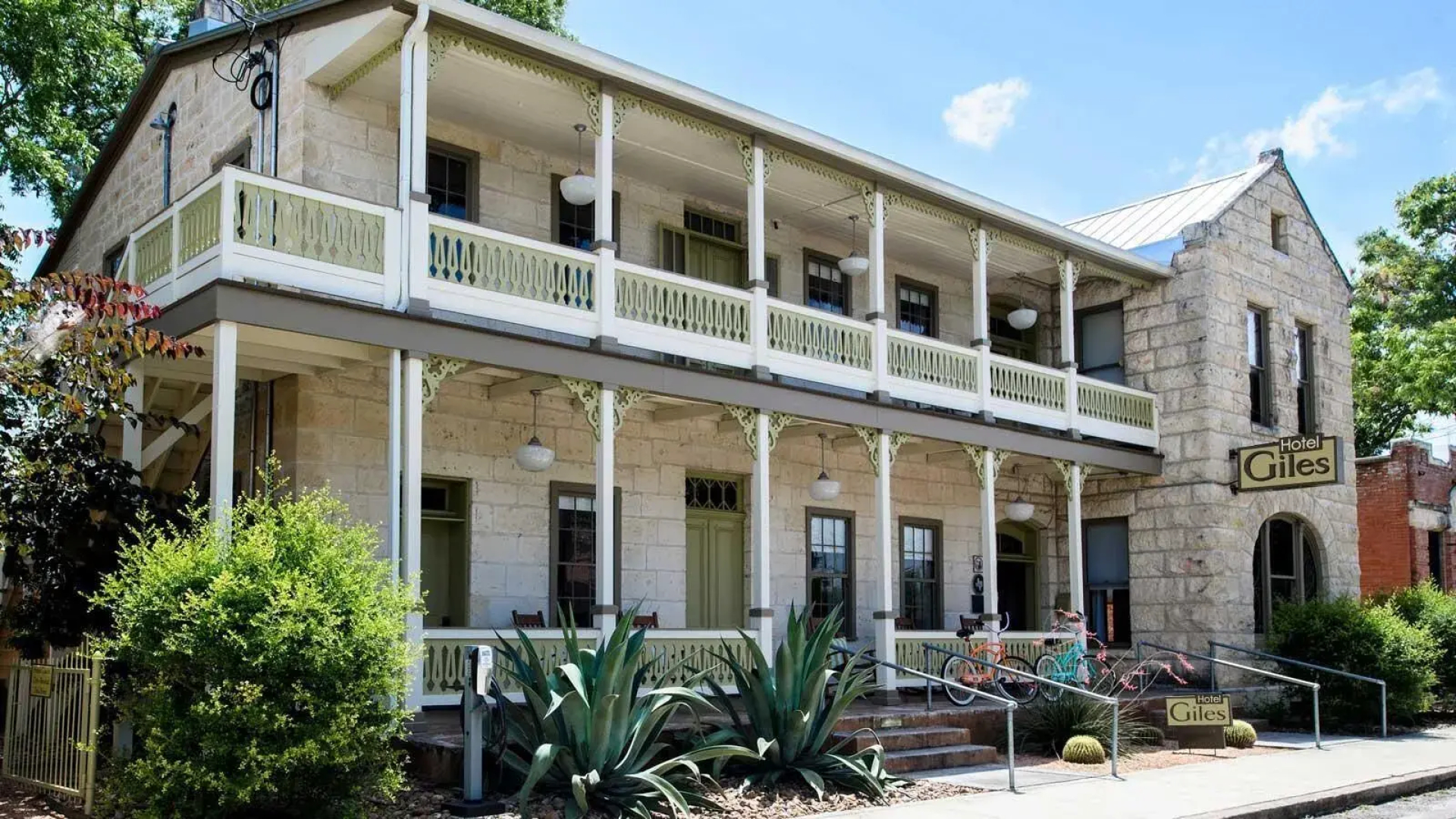Hotel Giles