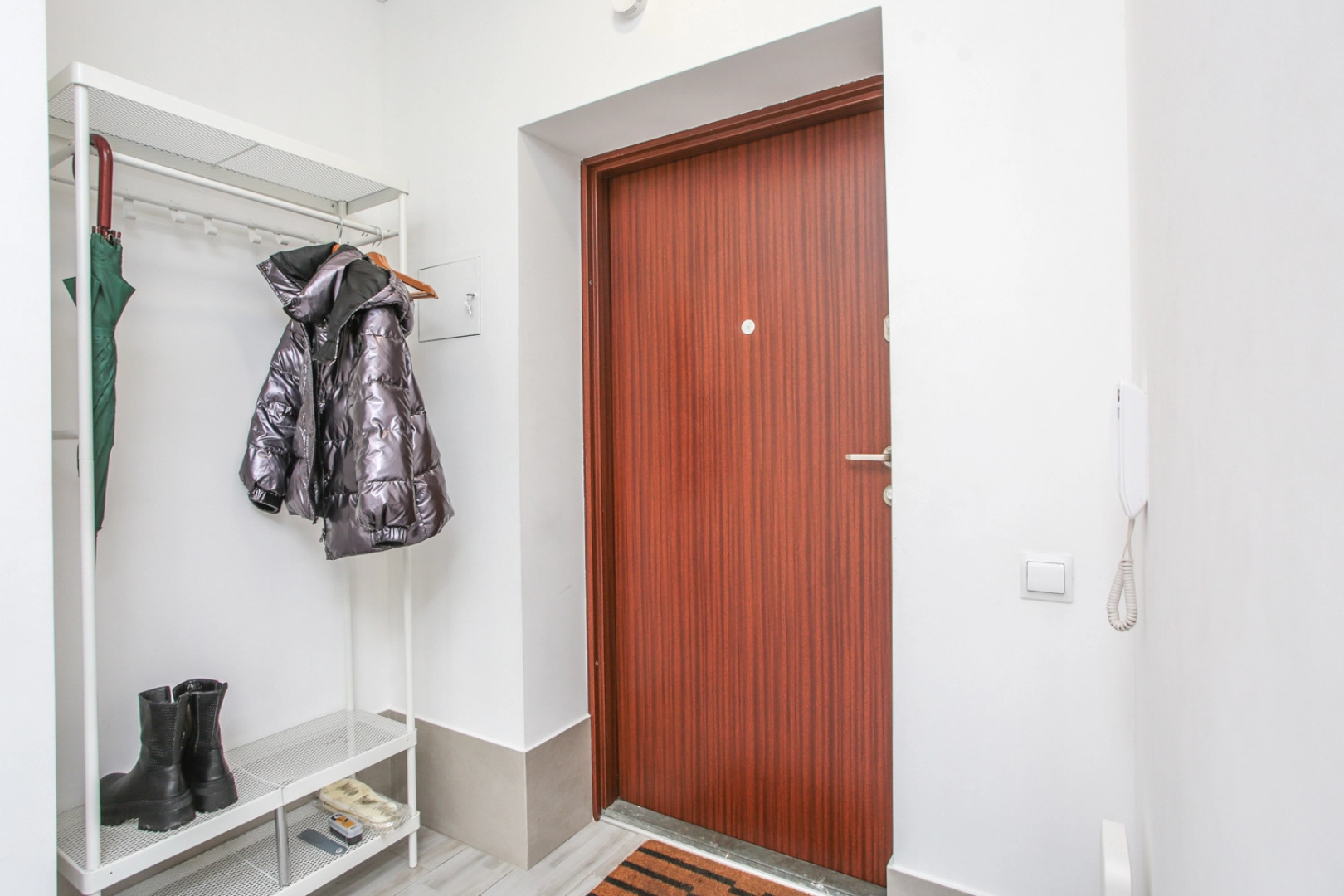 Апартаменты Апартик с выходом к озеру