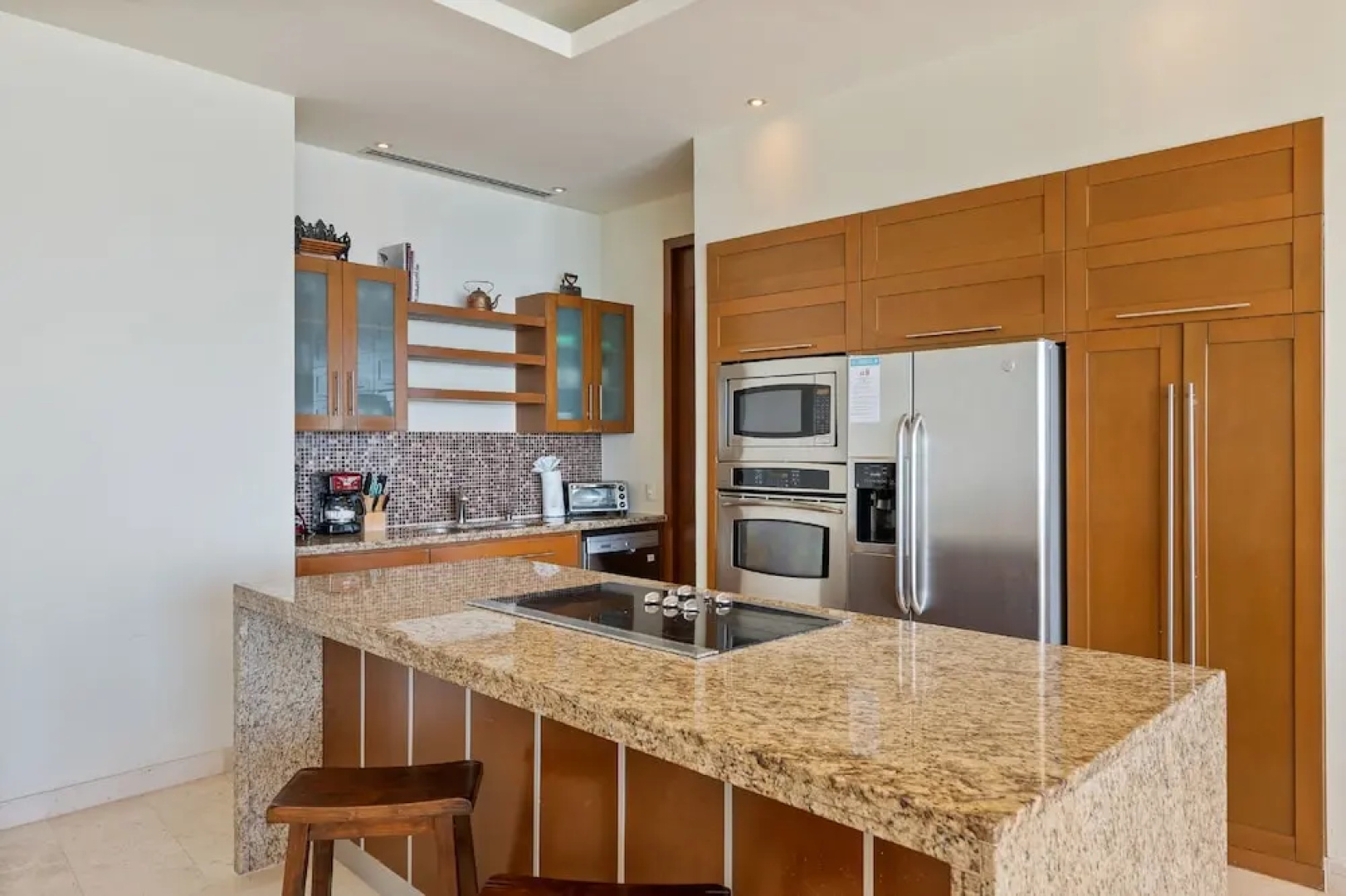 Encanto Living 1202 -4BR by Kivoya
