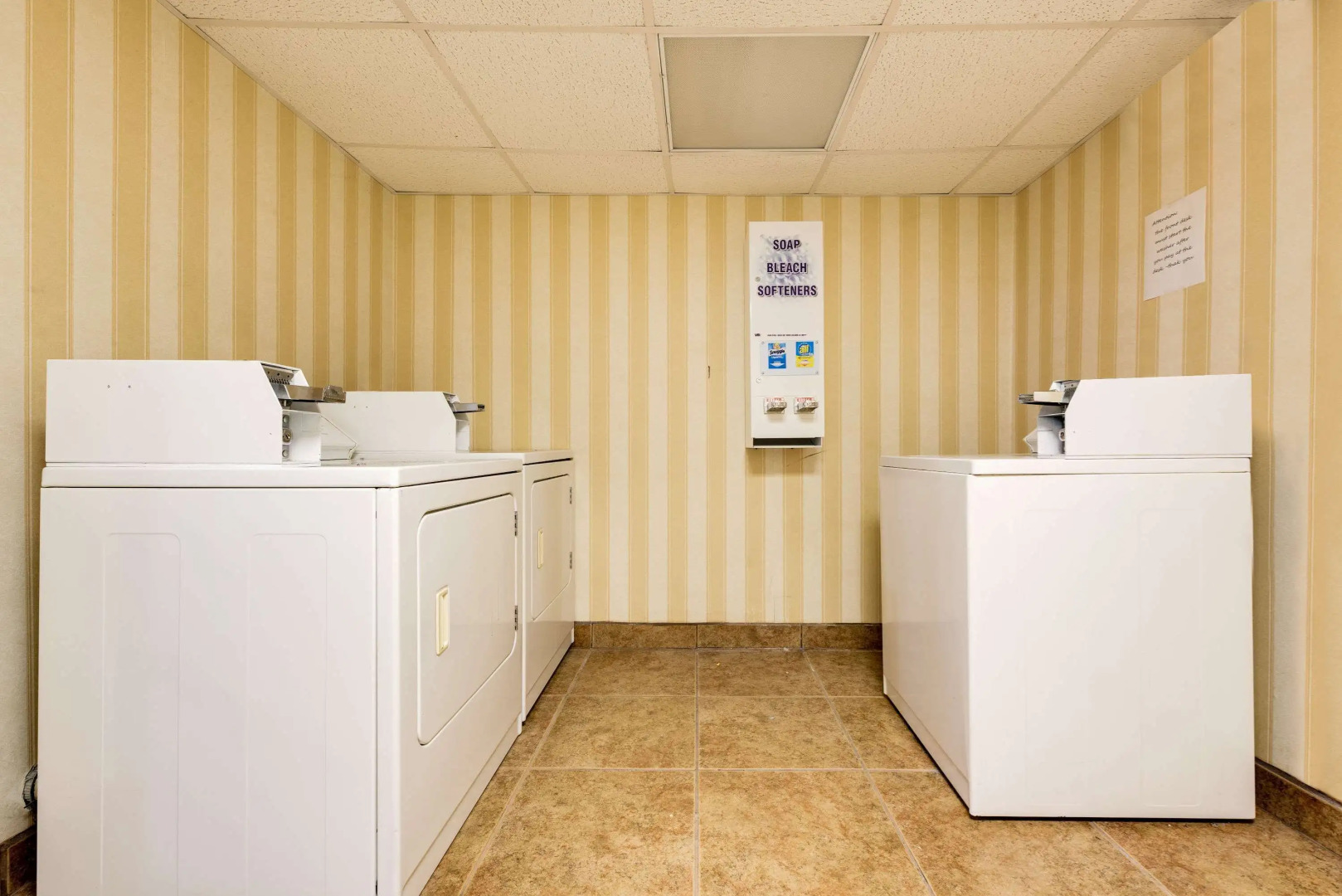 Ramada by Wyndham Cleveland Airport West