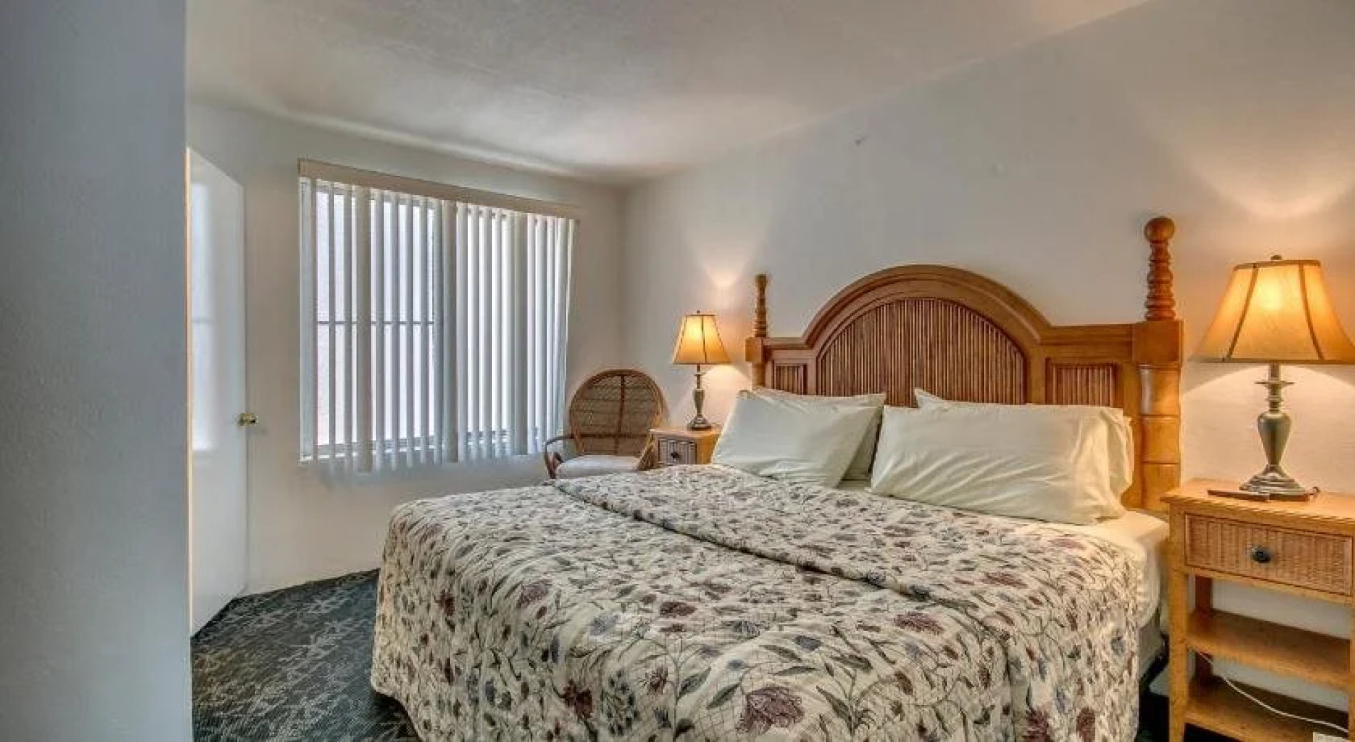 Admiral Resort Motel