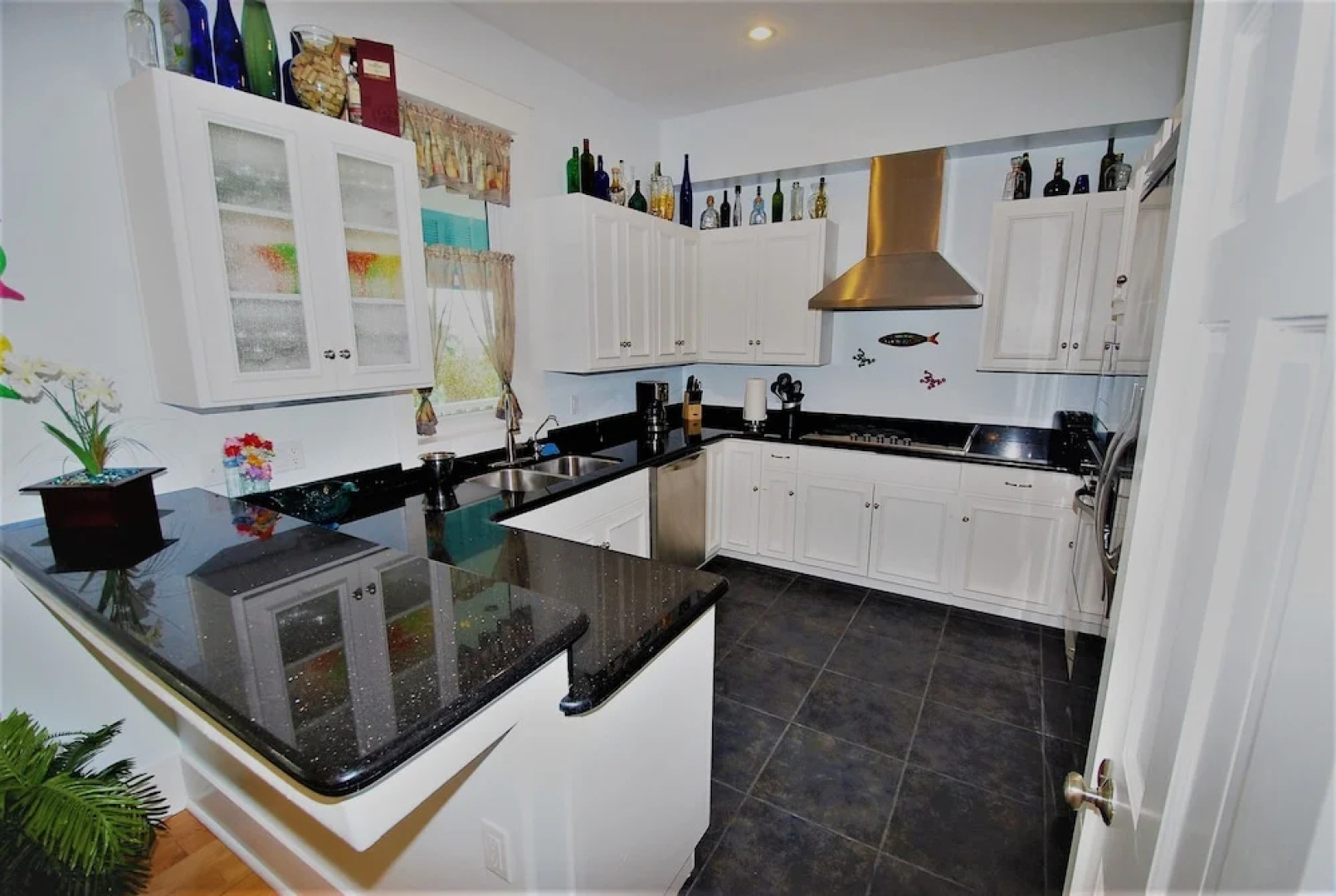 Brisa Del Mar House 3 Bedrooms 4.5 Bathrooms Home