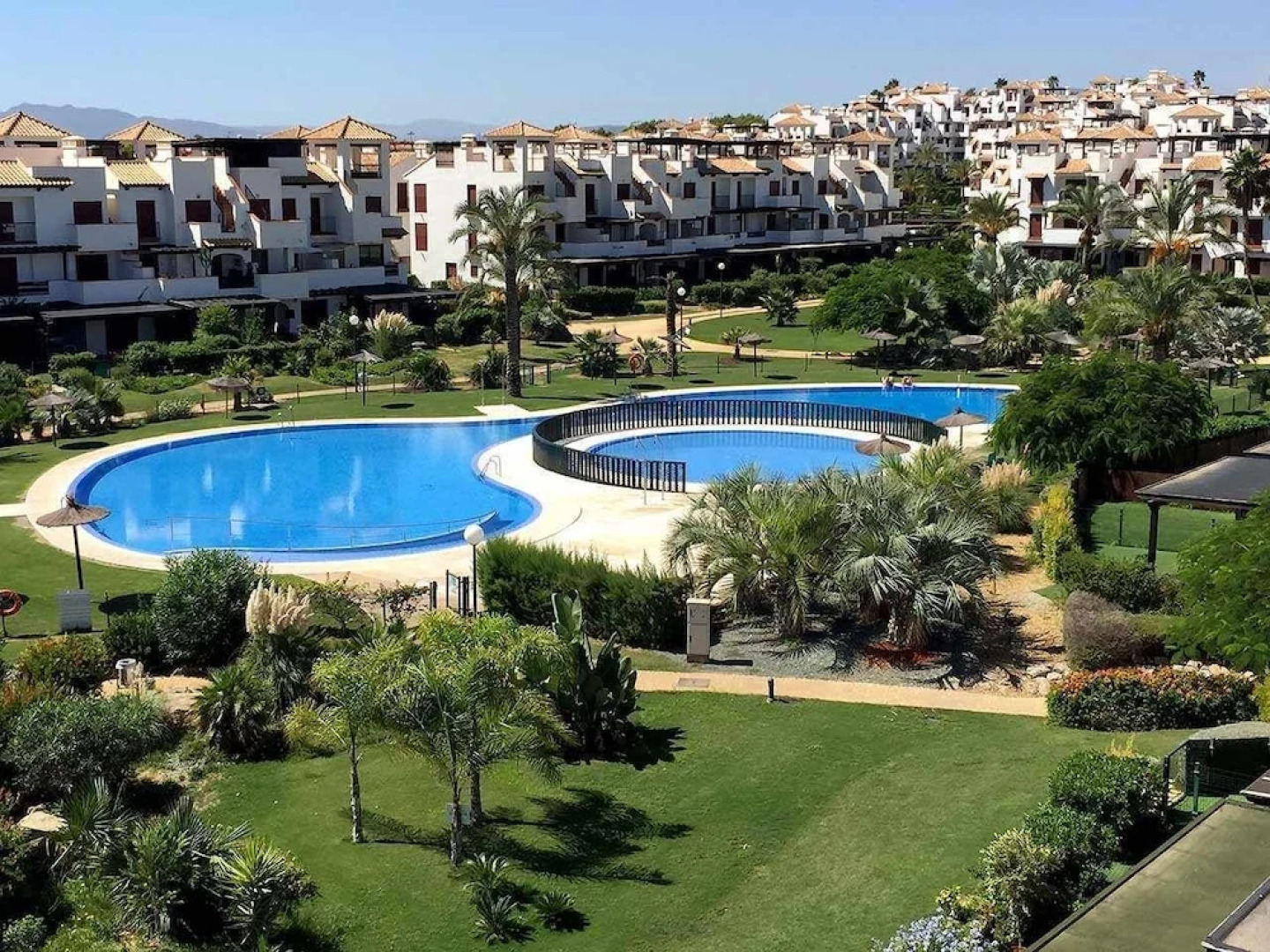 VenAVera C10A - Ground floor Garden 3Bedrooms/2Baths Beachfront, WIFI