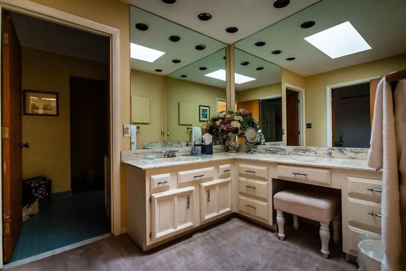 Laurel Grove Inn on the South