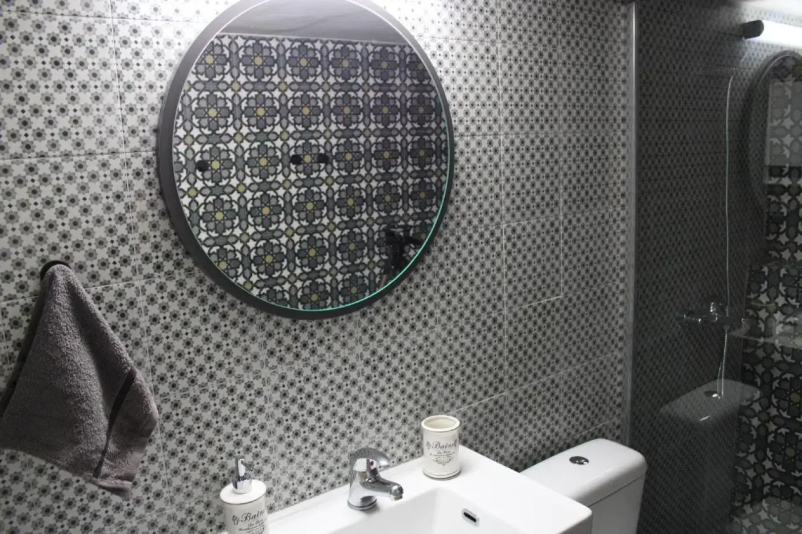 MASTER ROSE STUDIO in old town