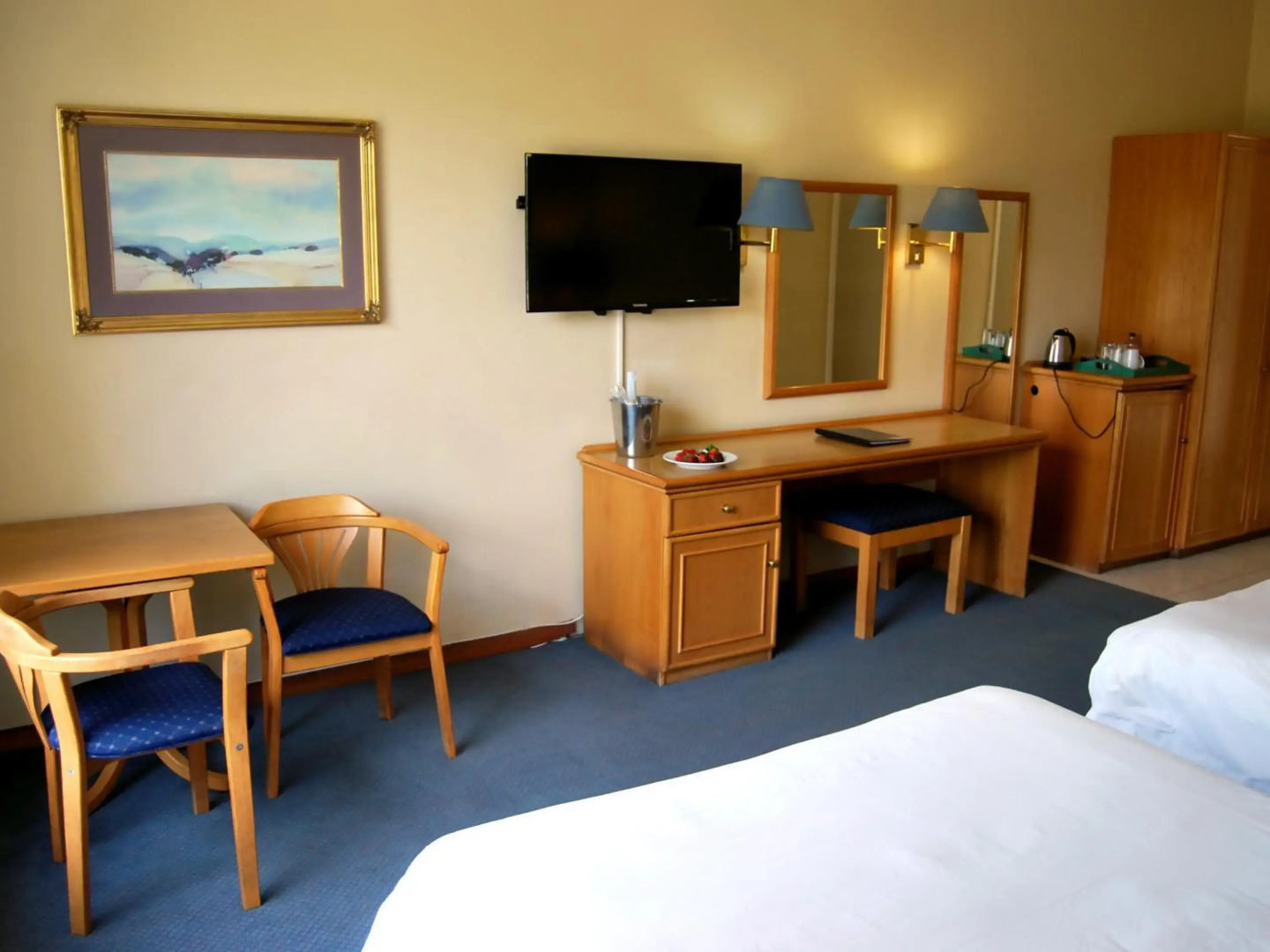 Safari Hotel & Convention Centre