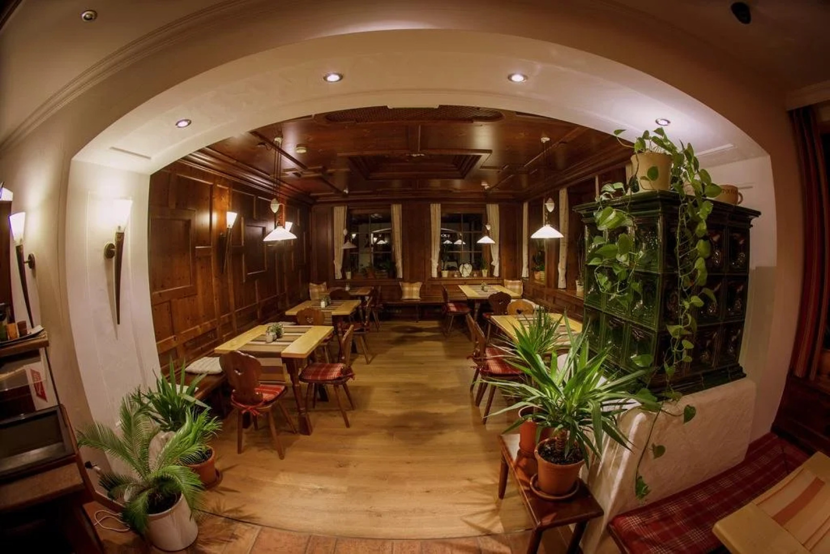 Almhotel Schönmoosalm