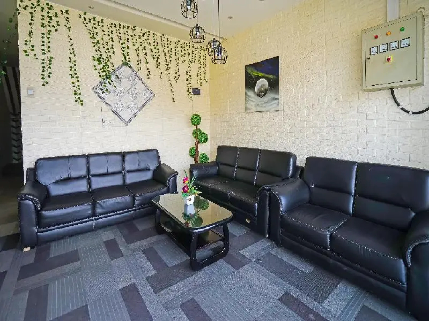 Oyo 91742 Ivy Hotel