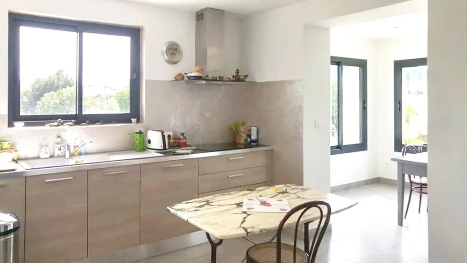 Apartment With 2 Bedrooms in Velaux, With Pool Access, Furnished Garde