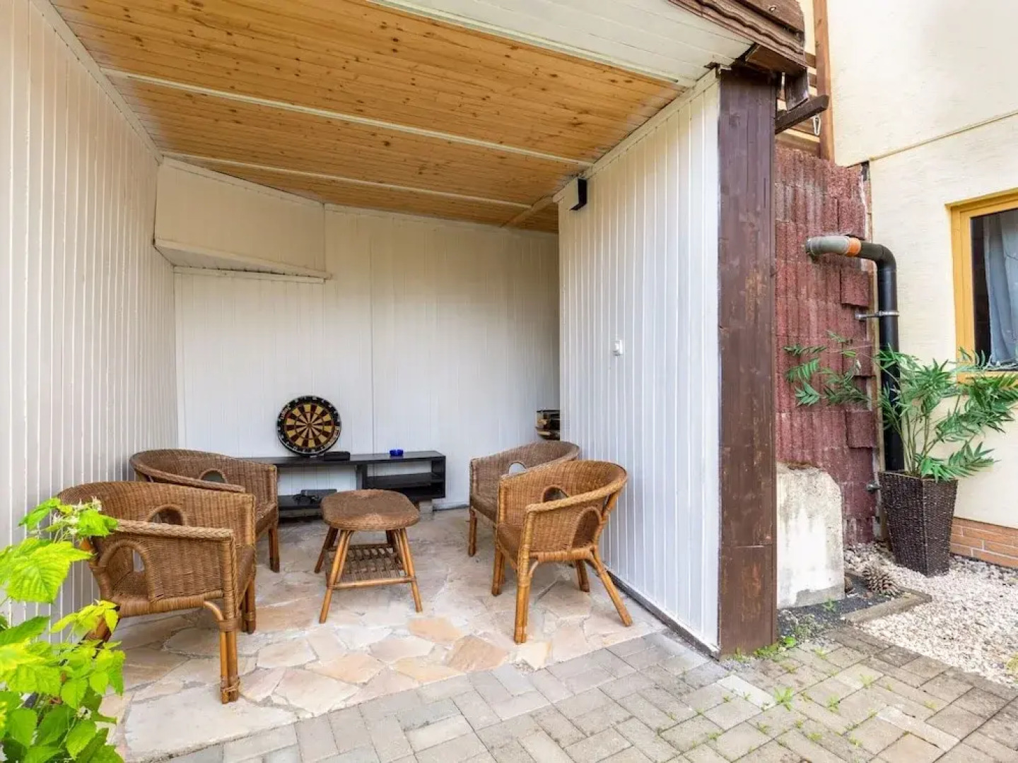 Cosy Apartment in Dresden With Balcony and Swimming Pool