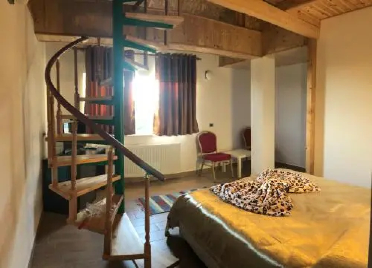 Shkreli Hotel- Camp
