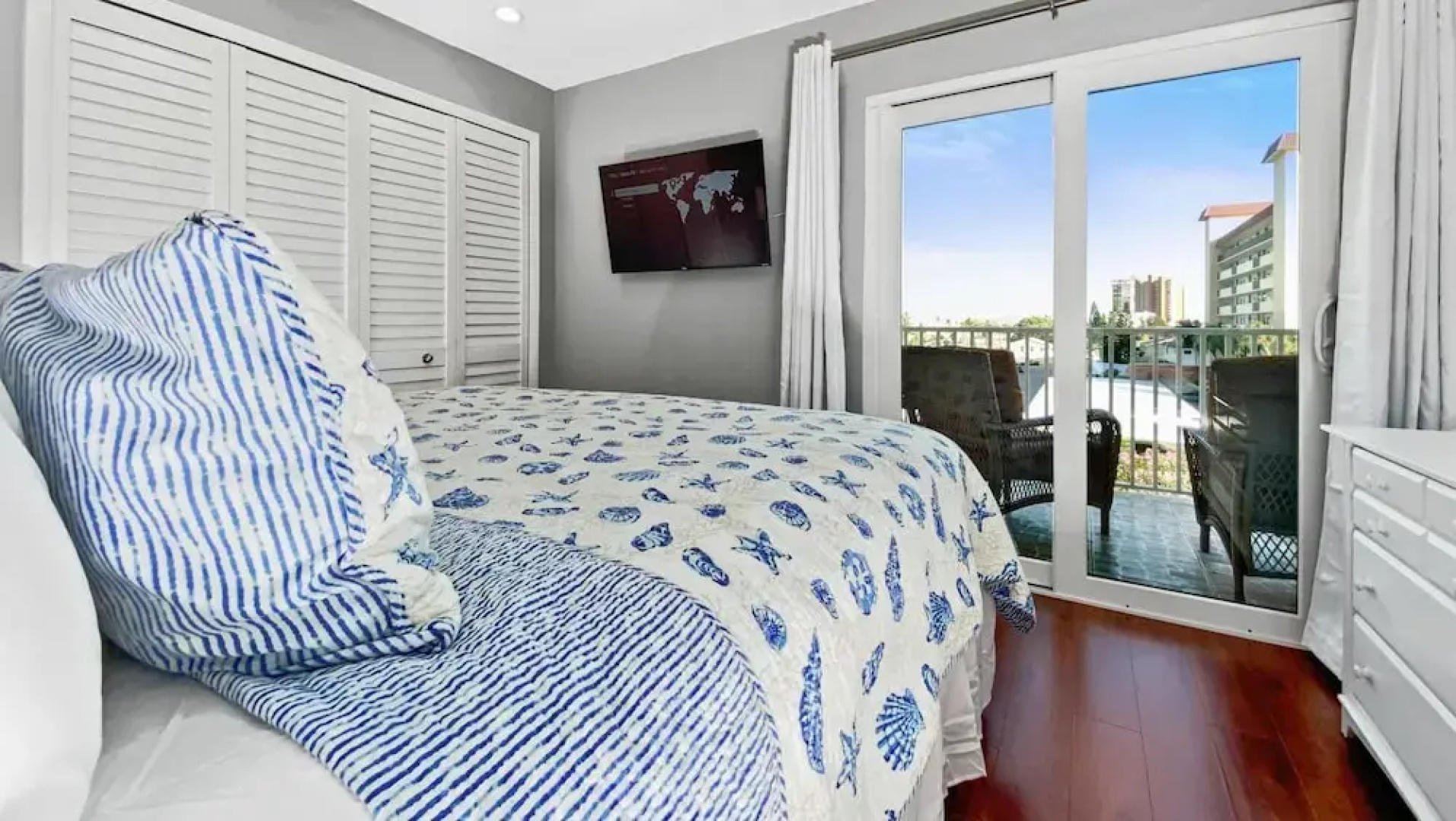 San Remo 304 by Teeming Vacation Rentals