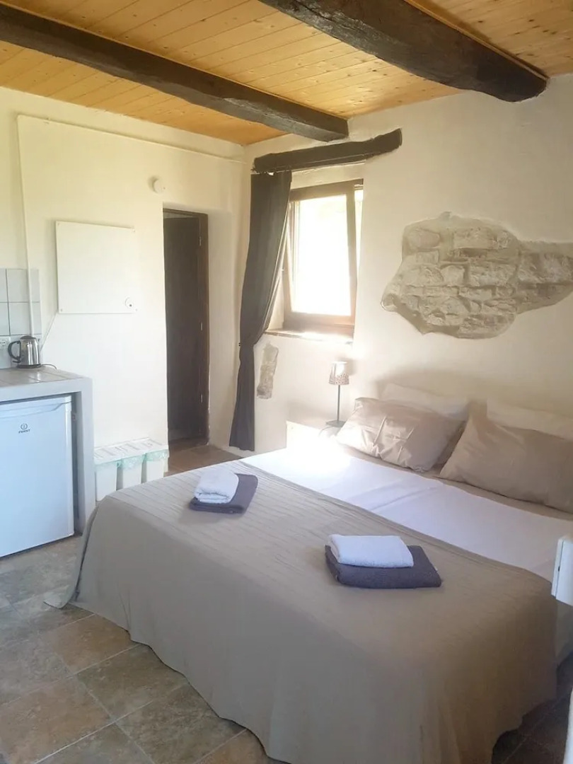 Studio in Montesecco, With Wonderful sea View, Pool Access, Furnished Garden - 40 km From the Beach