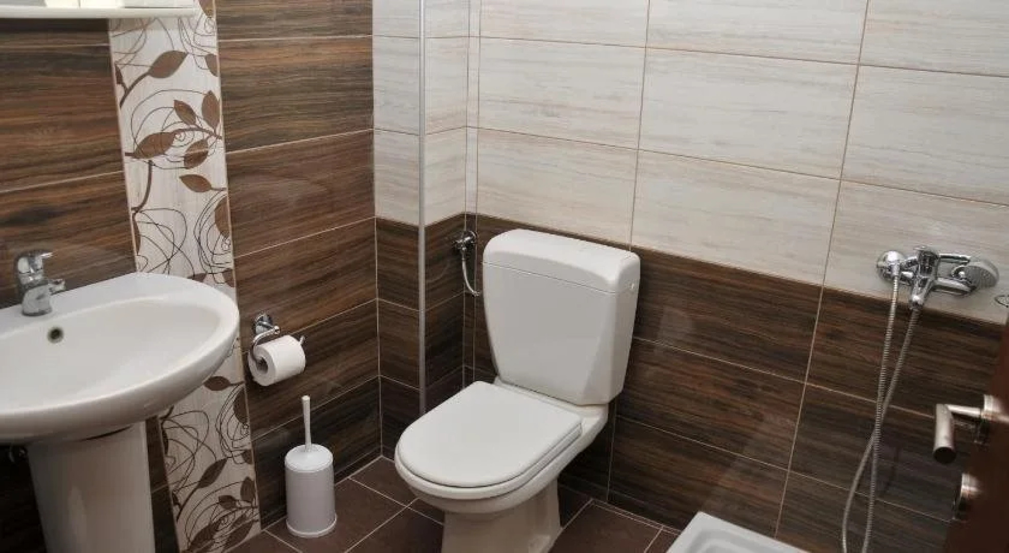 Denis Hotel and Bungalows