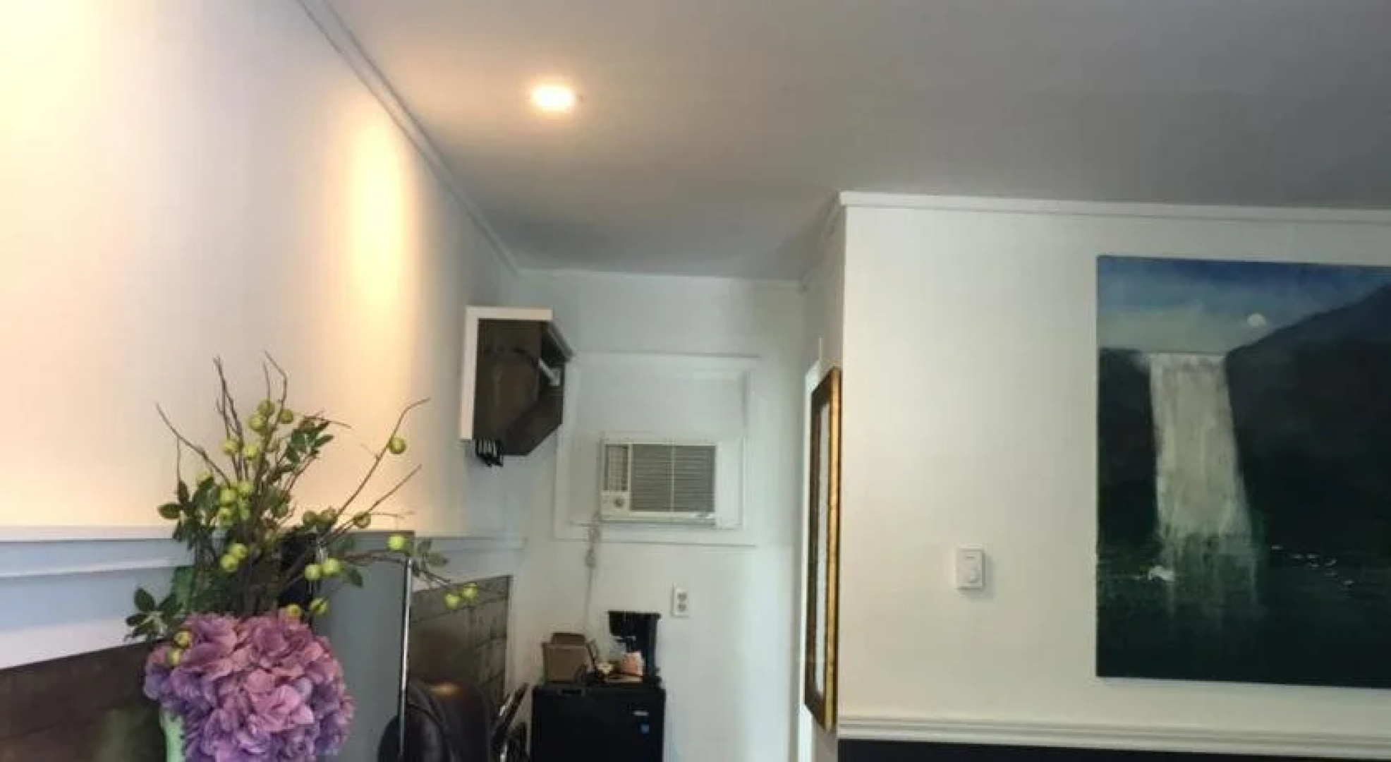 Greenside motel