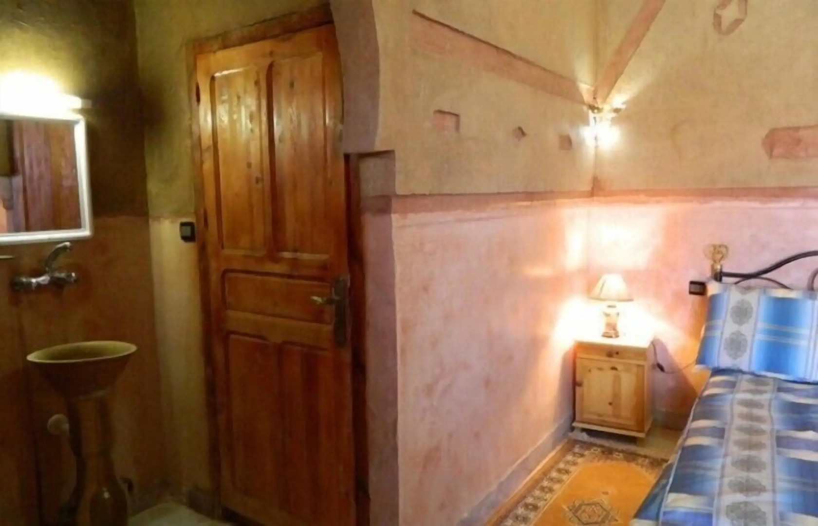 Mandar Saghrou Tazakht Hotel