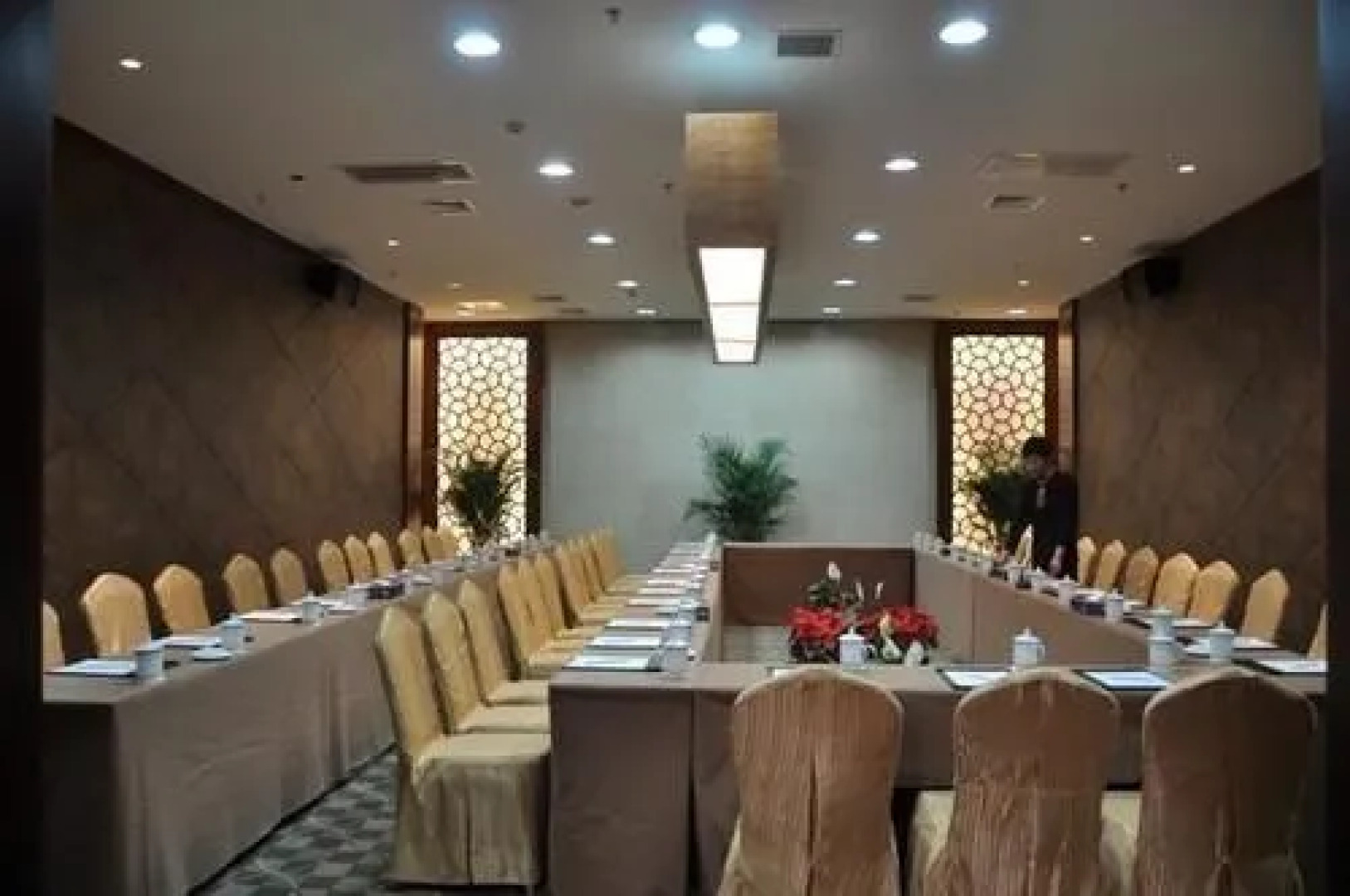 Guoyu Hotspring Holiday Hotel