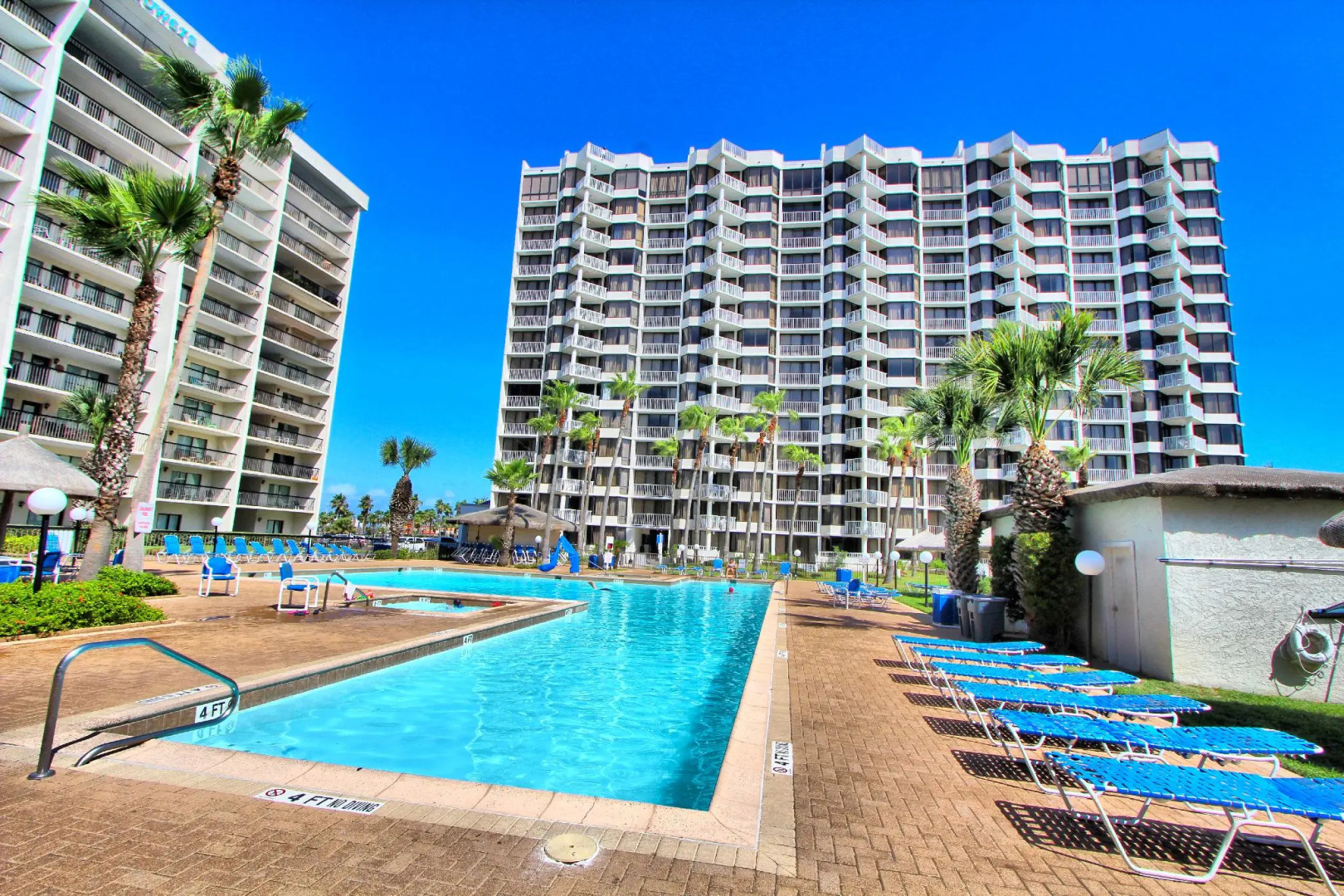 Royale Beach and Tennis Club