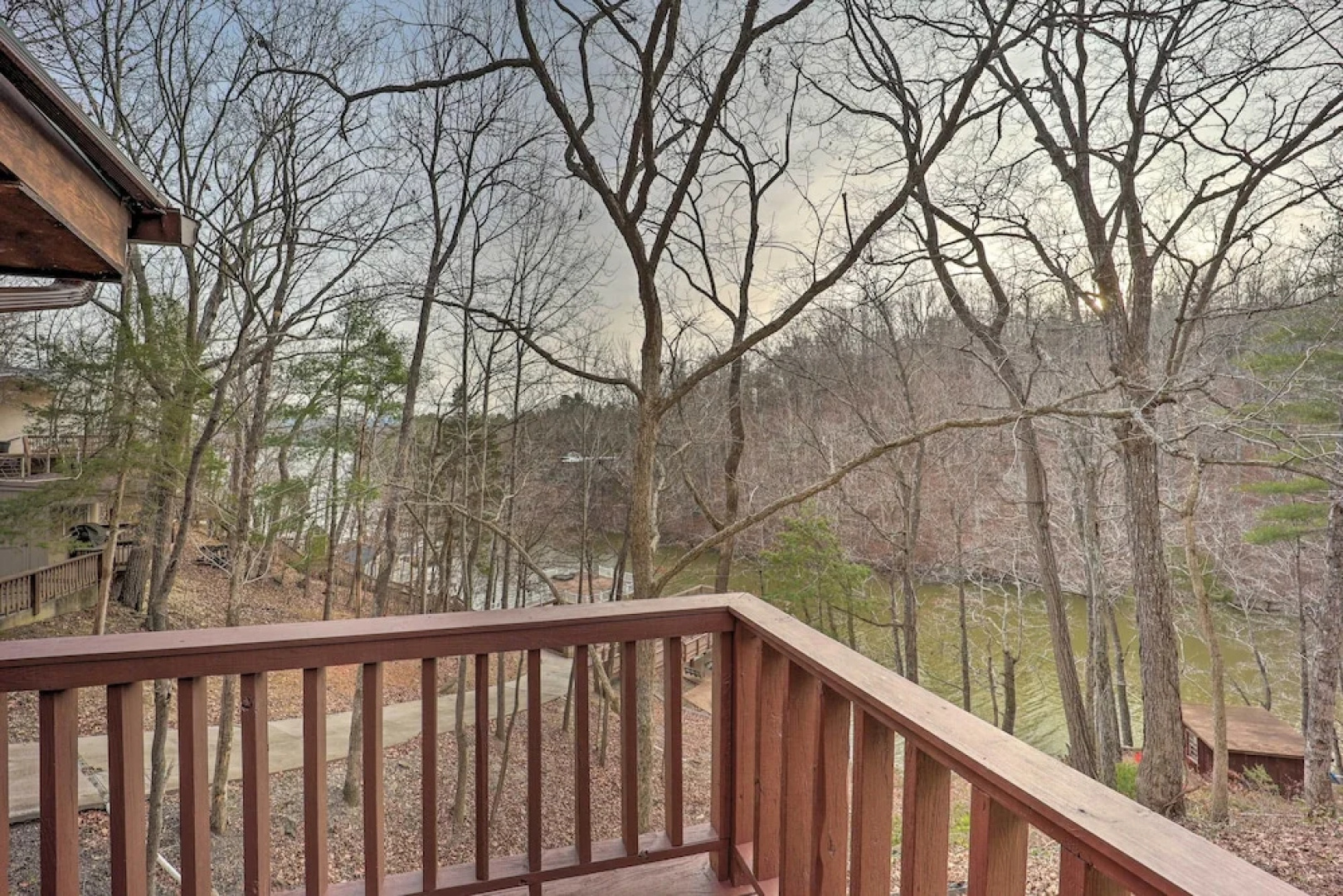Relaxing Retreat w/ Private Dock on Claytor Lake!