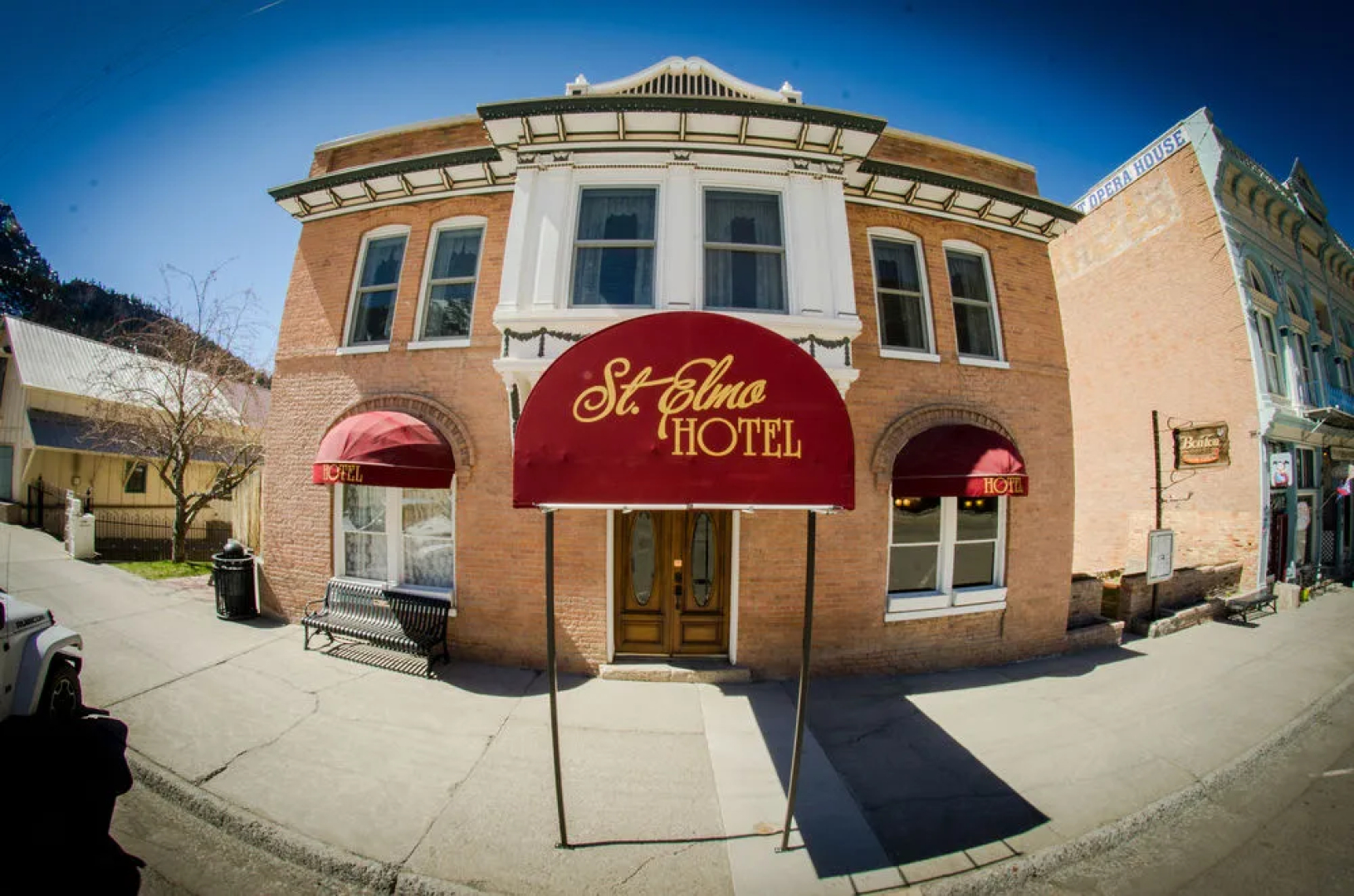 St. Elmo Hotel