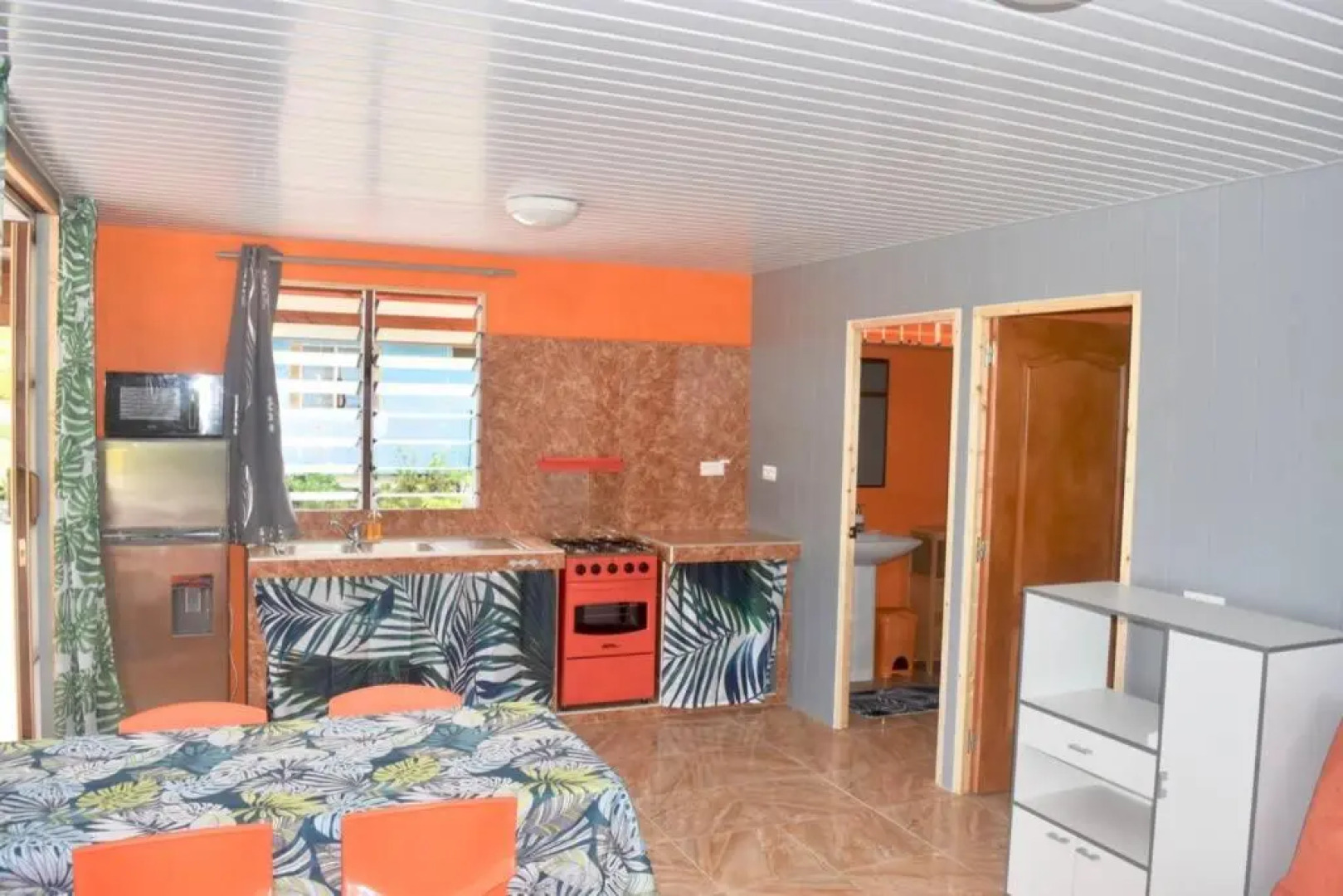 Hiti Tikehau, the ocean side bungalow