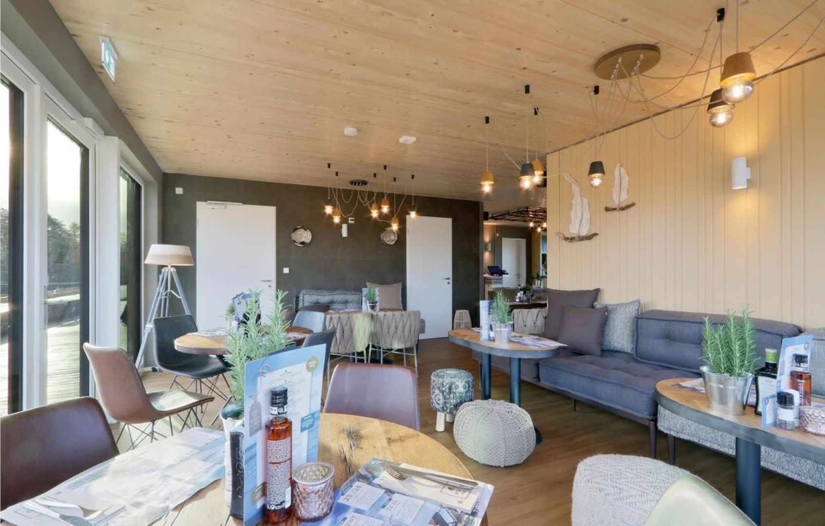 Awesome Apartment in Lembruch/dümmer See With 2 Bedrooms, Wifi and Indoor Swimming Pool
