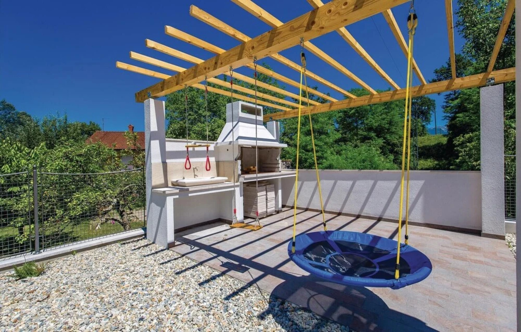 Nice Home in Zastenice With Wifi, 2 Bedrooms and Outdoor Swimming Pool