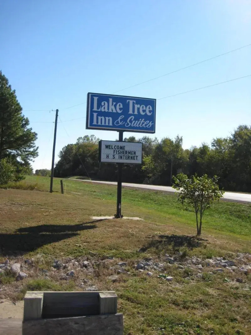 Laketree Inn And Suites Marion
