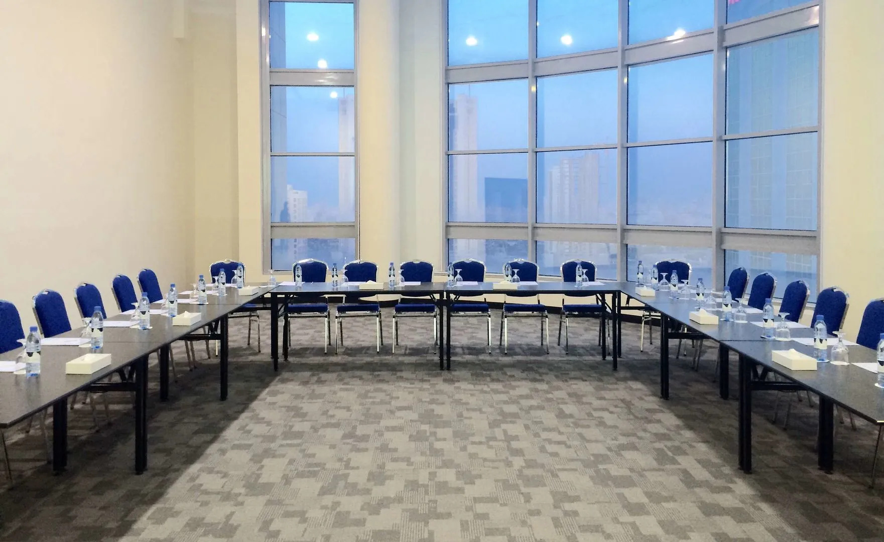 Tulip hotel And Suites