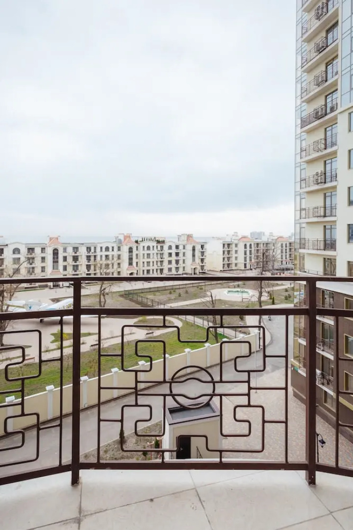 Apartment Frantsuzky Bulvar 60 G